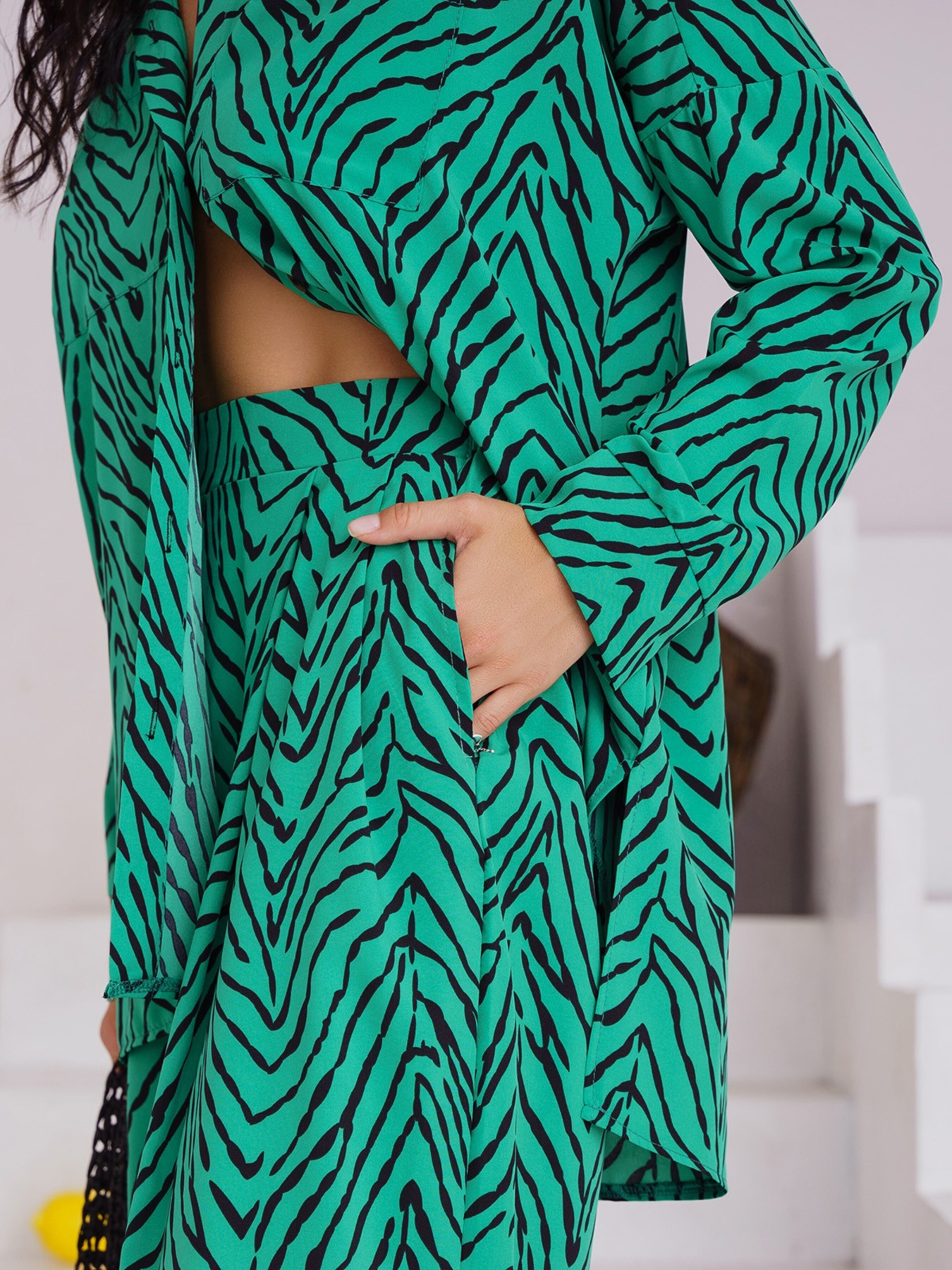 Костюмы ISSA Plus модель 13515_green Костюмы ISSA Plus модель 13515_green Фото