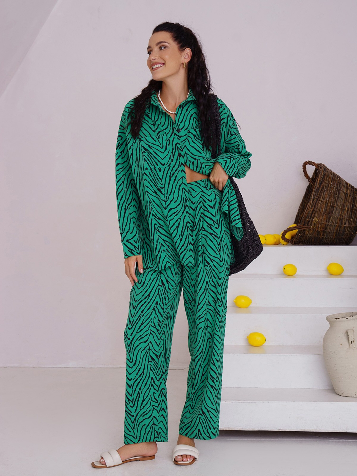 Костюмы ISSA Plus модель 13515_green Костюмы ISSA Plus модель 13515_green Фото