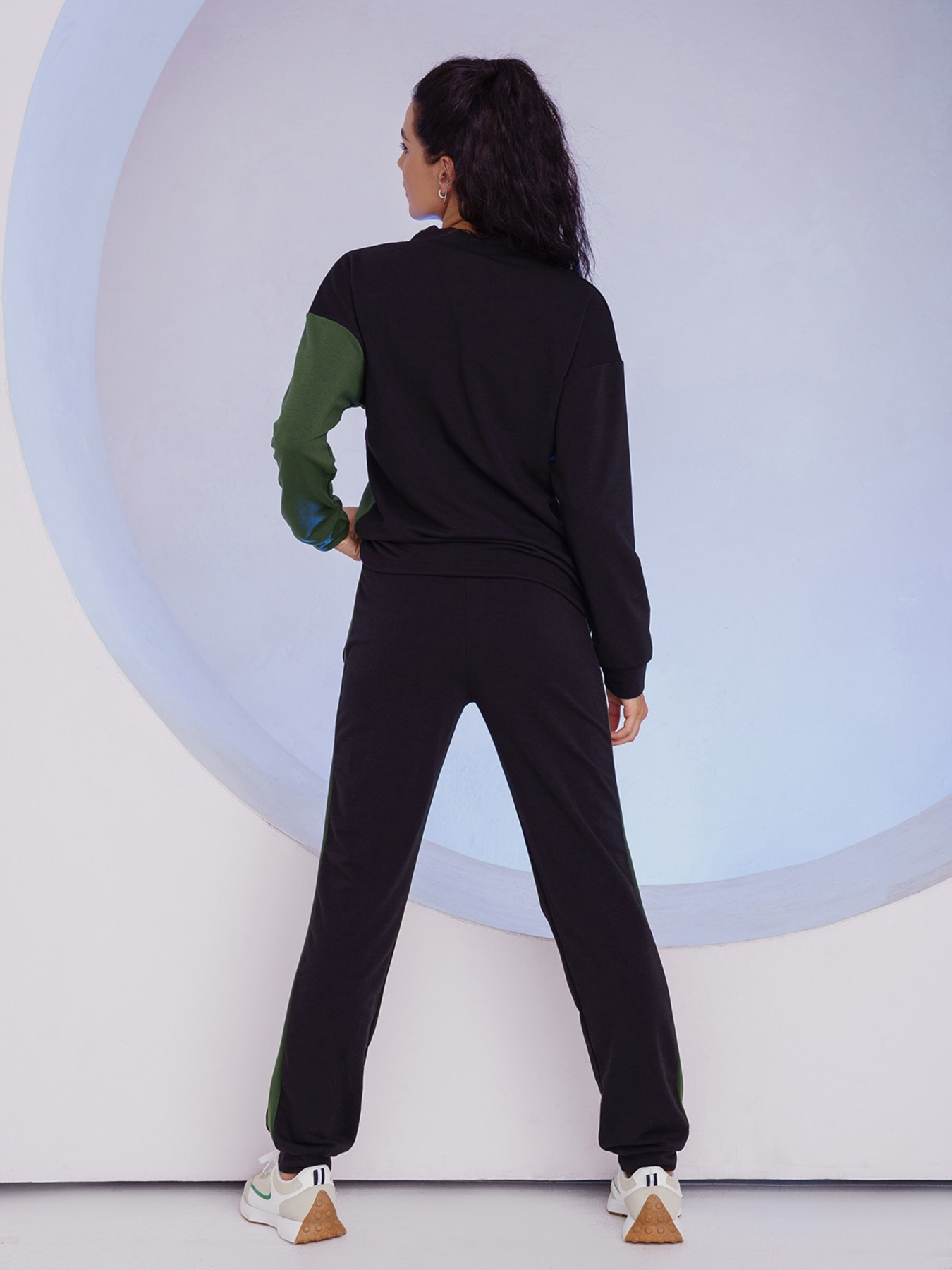 Костюмы ISSA Plus модель 13526_blackgreen Фото