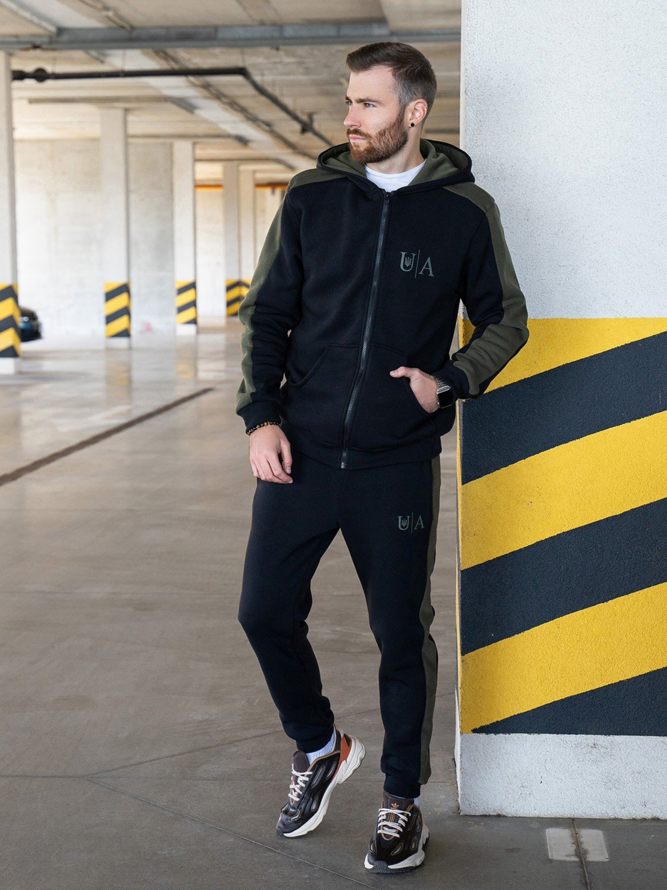 Костюмы ISSA Plus модель GN-462_black Фото
