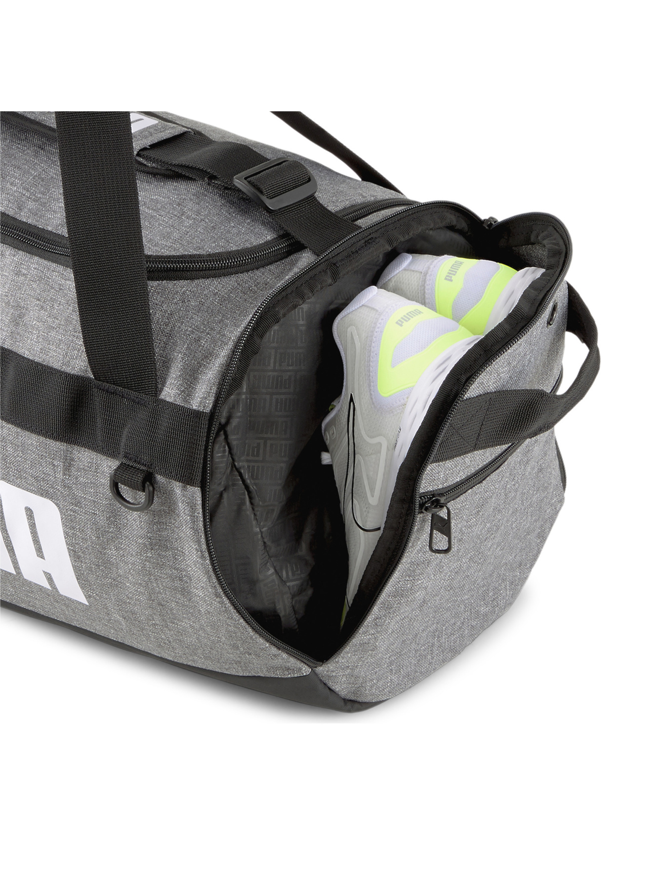Сумки PUMA Challenger Duffel Bag S модель 076620 Сумки PUMA Challenger Duffel Bag S модель 076620 Фото