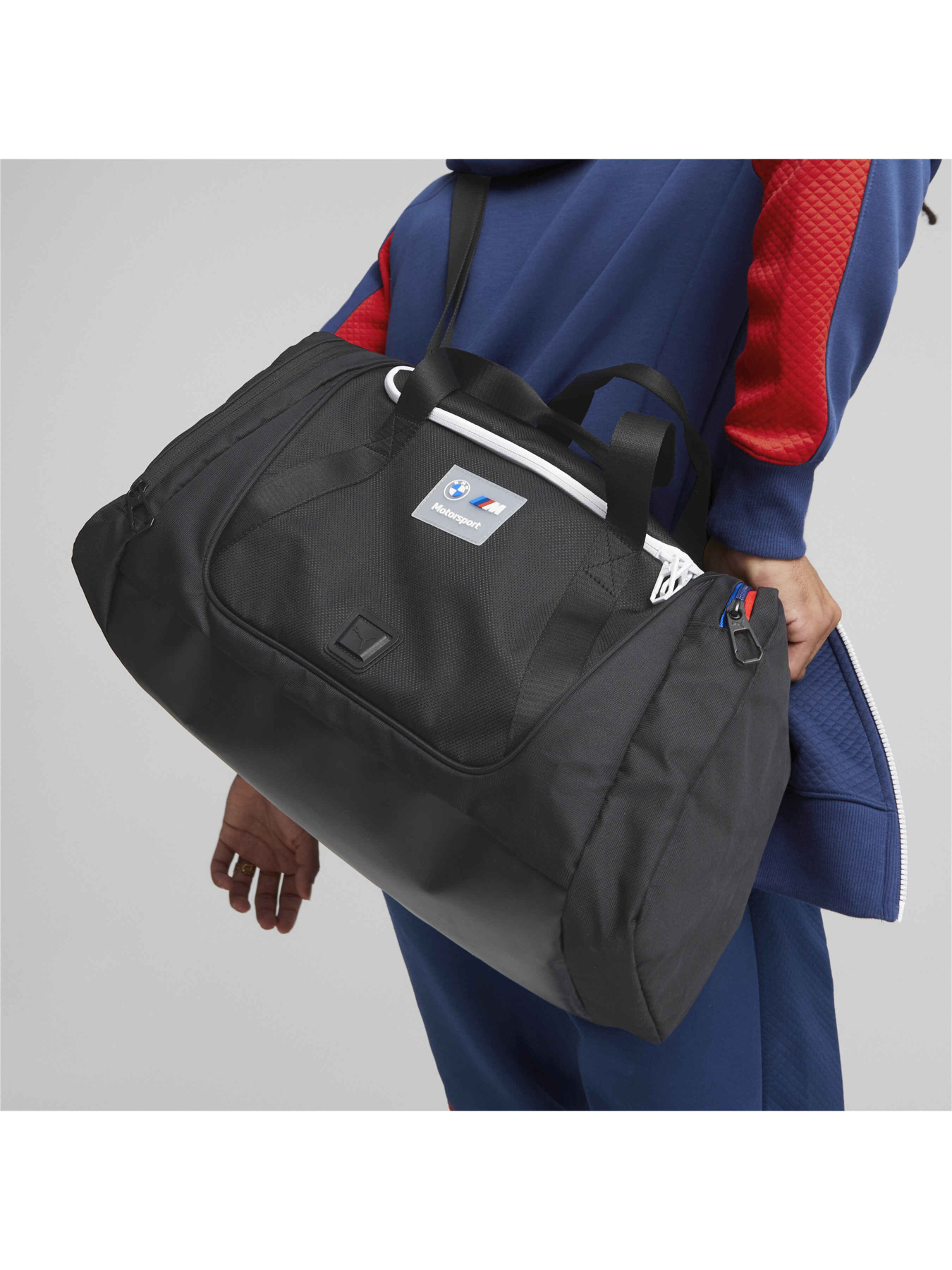 Сумки PUMA Bmw Mms Duffle Bag модель 079109 Сумки PUMA Bmw Mms Duffle Bag модель 079109 Фото