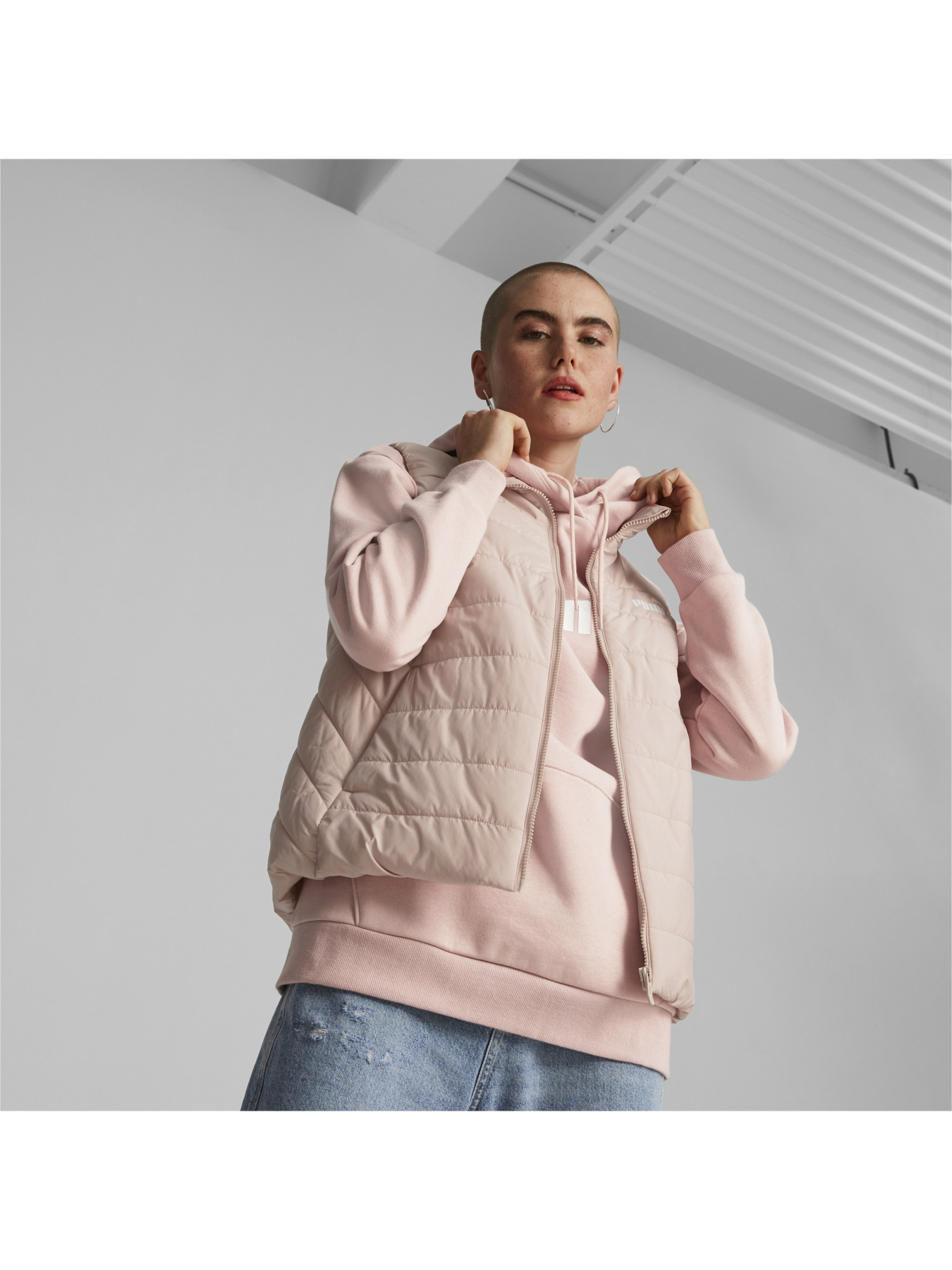 Куртки та дублянки PUMA модель 848941 Фото