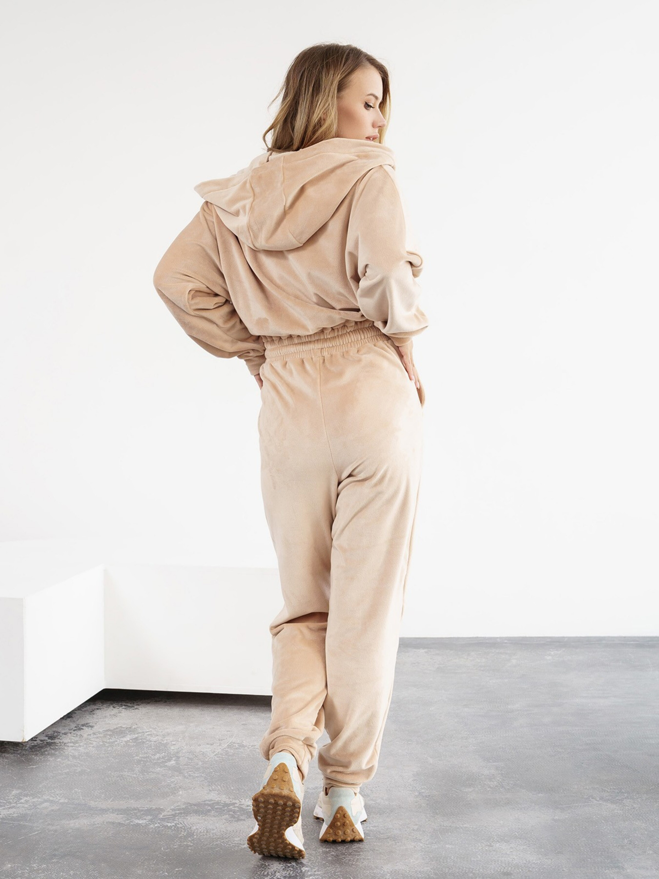 Комбінезони ISSA Plus модель SA-431_beige Фото