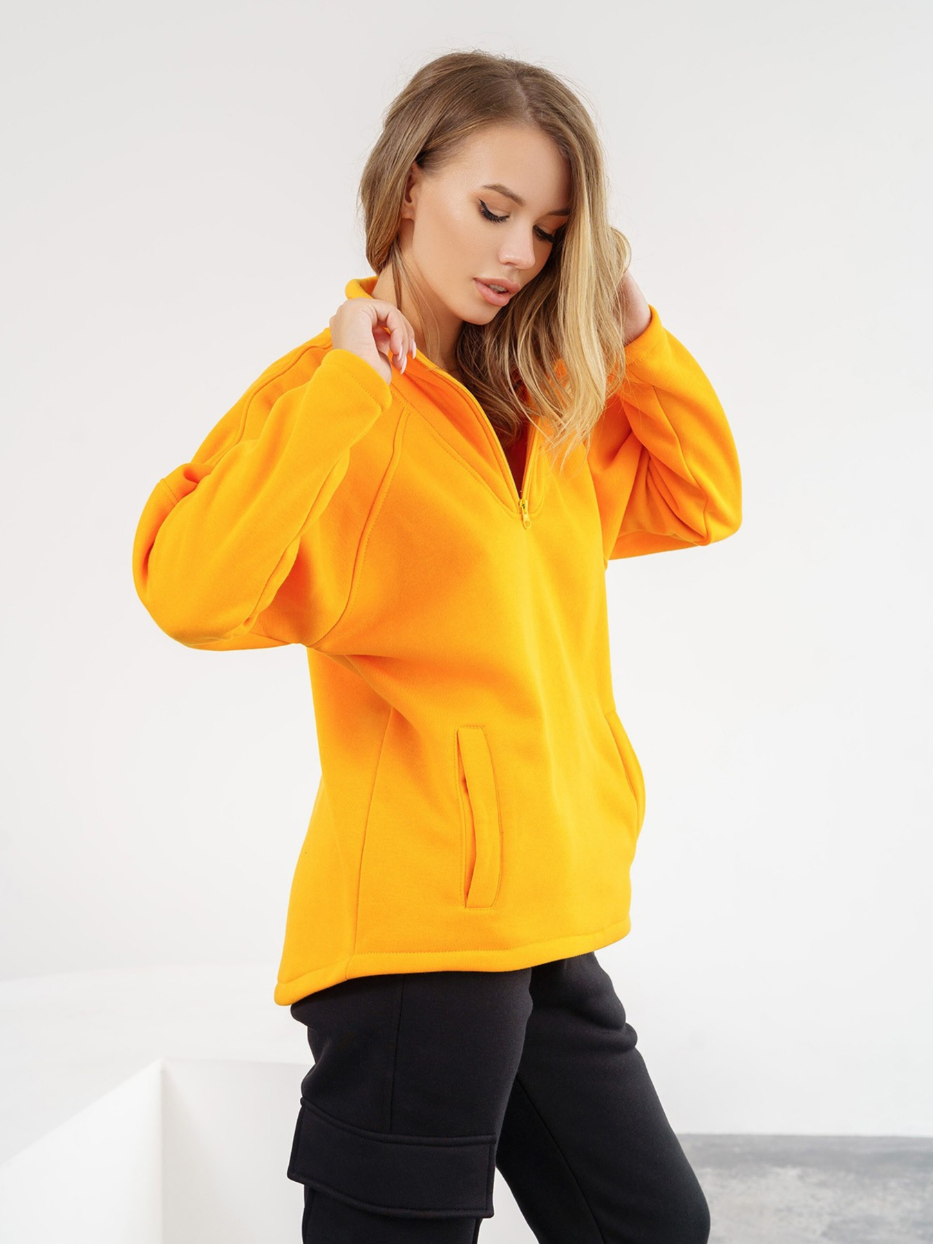 Худи и свитшоты ISSA Plus модель 13564_mustard Фото
