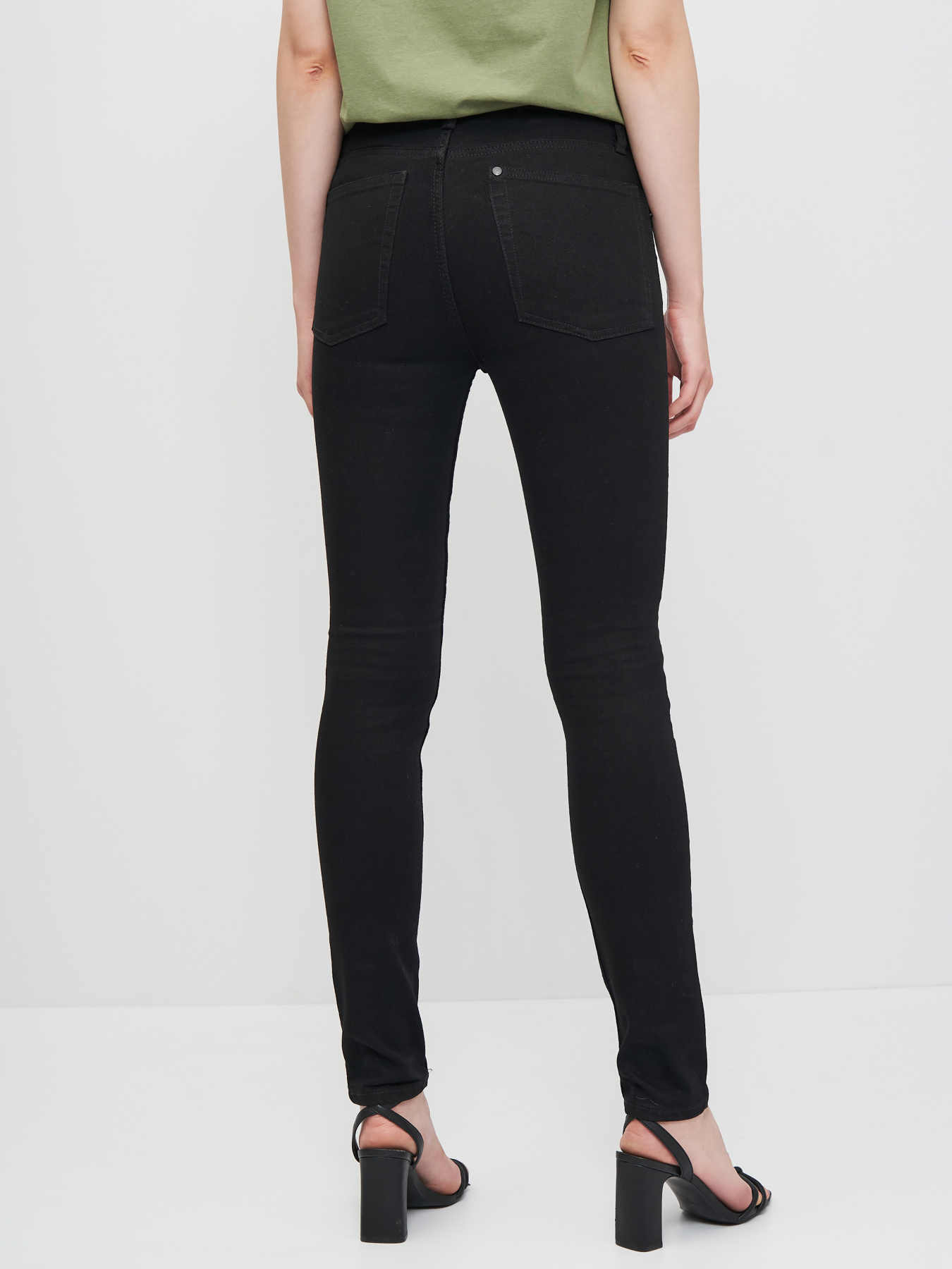 Джинсы H&M модель 56819 Фото