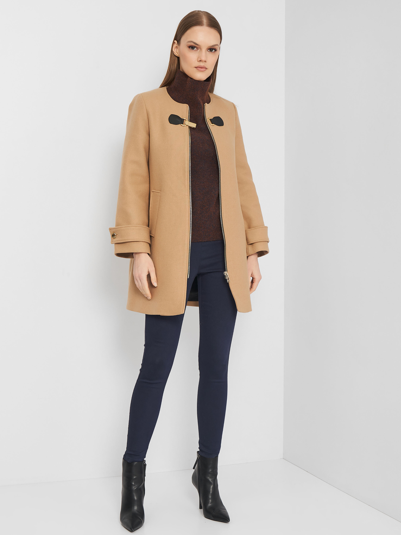 Пальто и плащи ZARA модель 65061 Фото