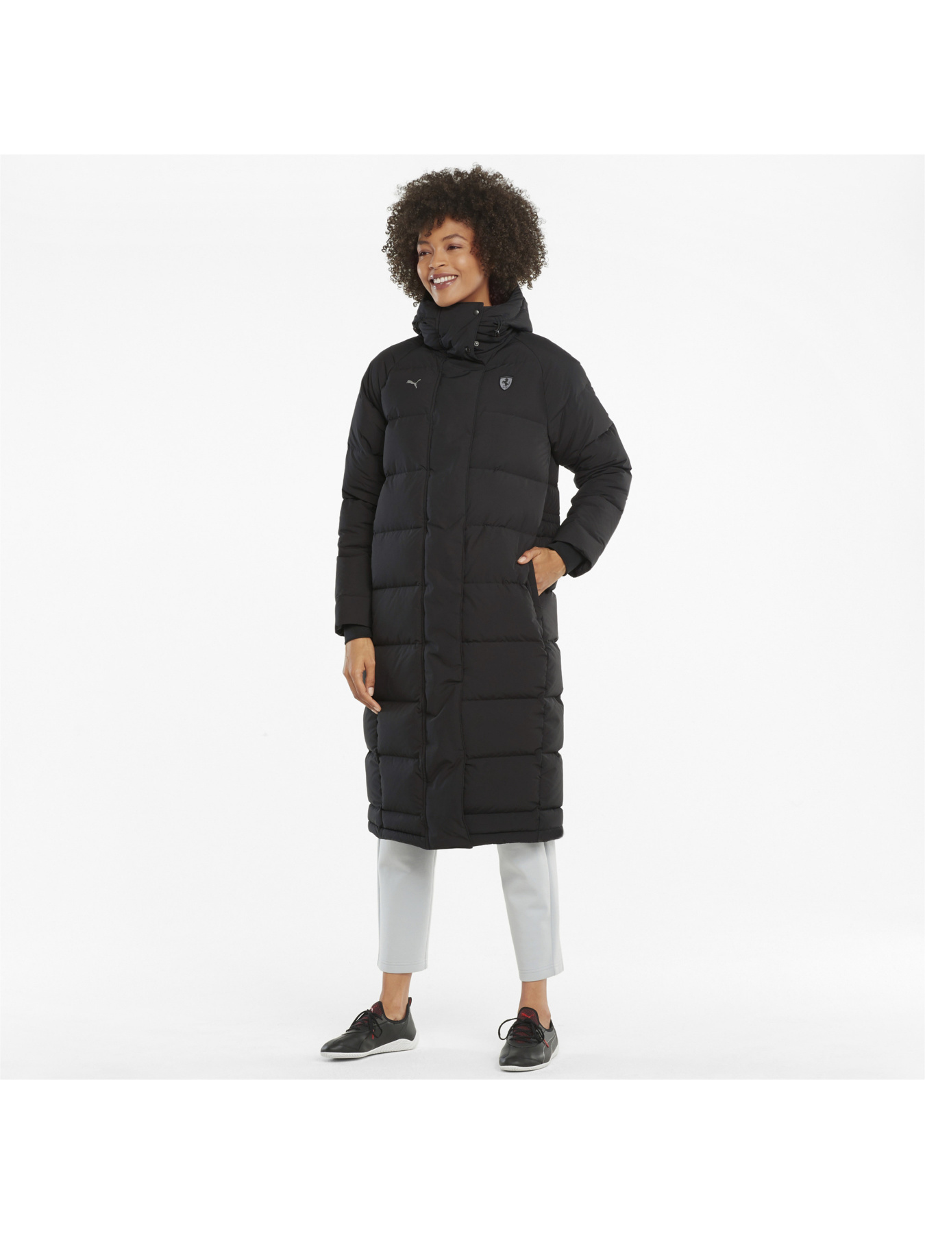 Куртки та дублянки PUMA Ferrari Style Wmn Down Jackt модель 531775 Фото