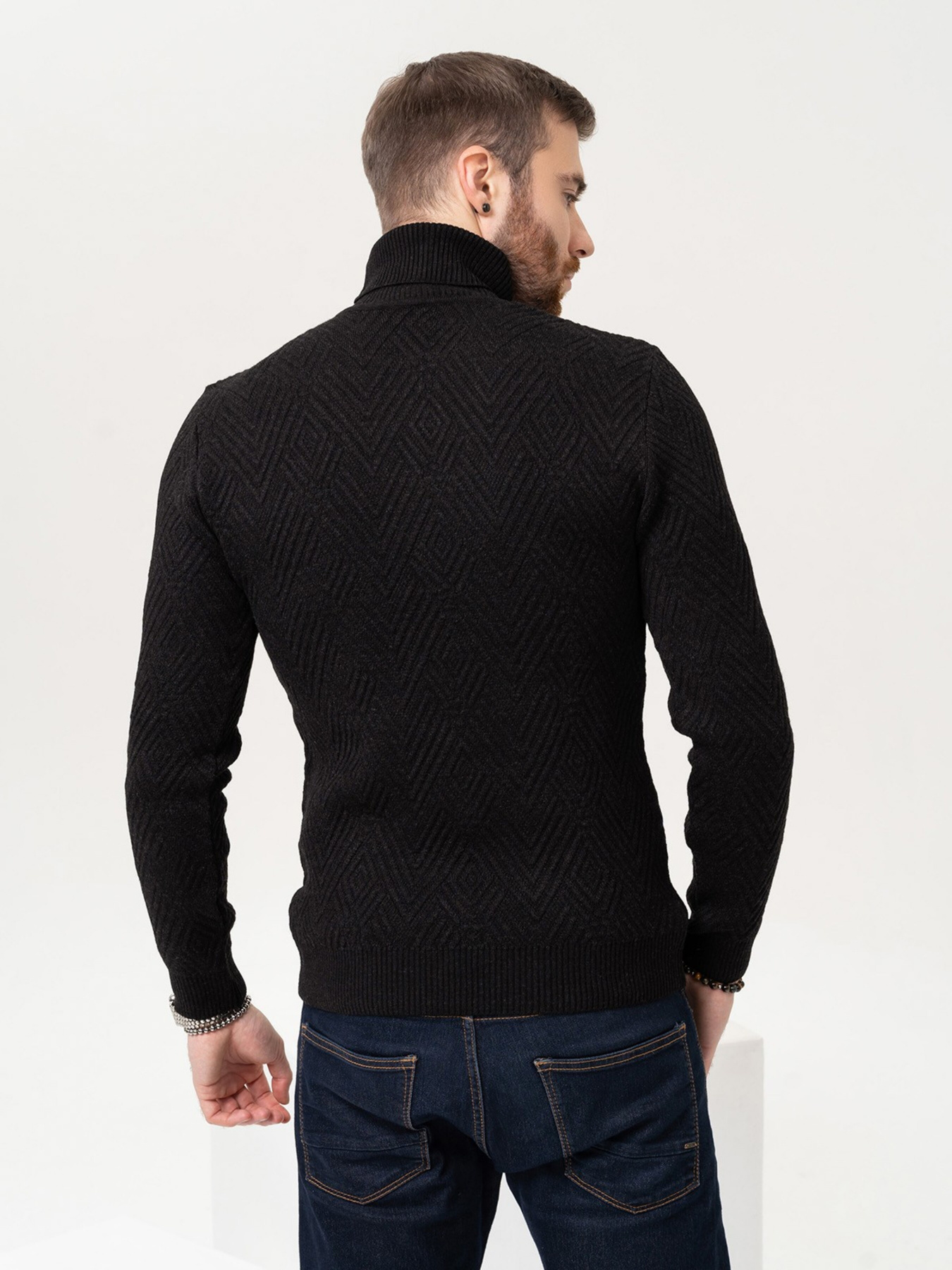 Светри та кардигани ISSA Plus модель GN4-87_black Фото