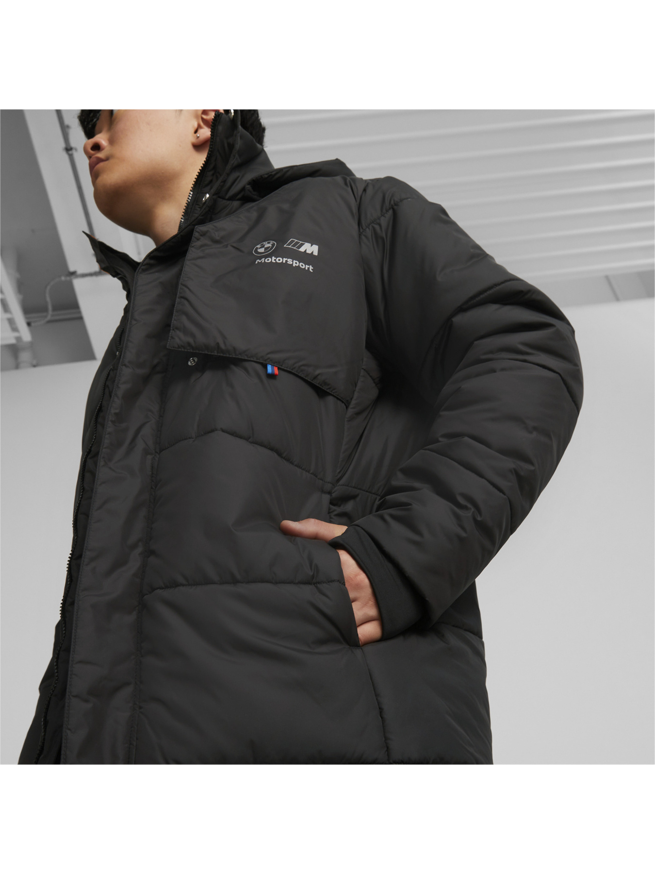 Куртки та дублянки PUMA Bmw Mms Life Winter Jacket модель 535888 Фото