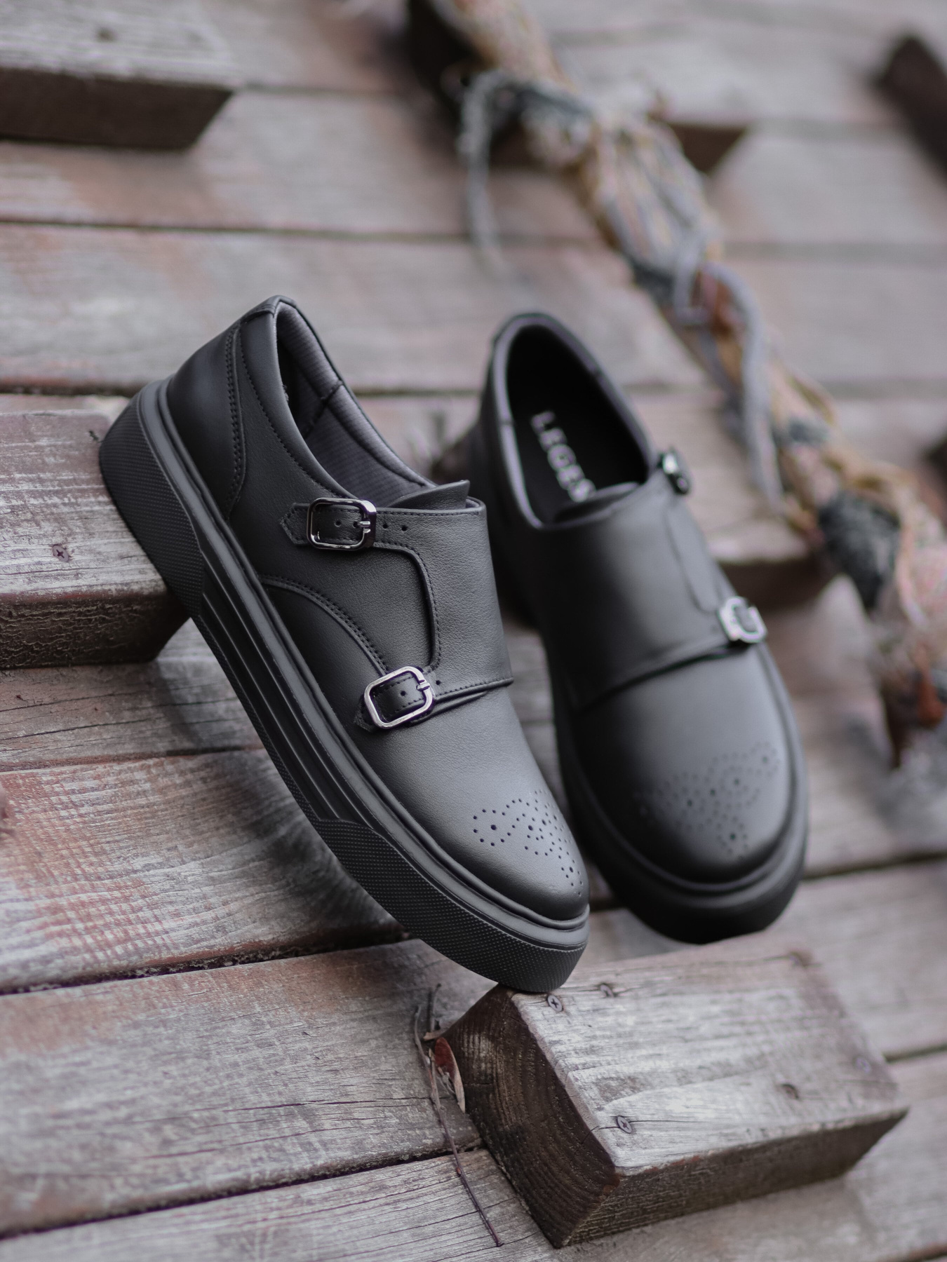 Туфлі та лофери Legessy модель MONKS_BLACK Фото