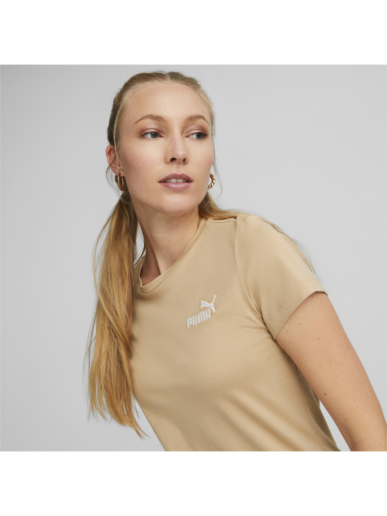 Футболки і поло PUMA ESS+ Embroidery Tee модель 848331 Фото