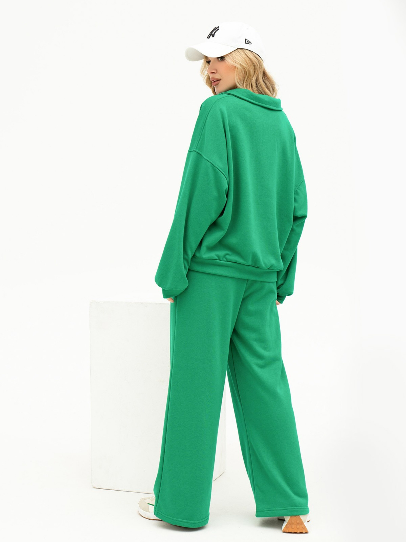 Костюмы ISSA Plus модель 13685_green Костюмы ISSA Plus модель 13685_green Фото