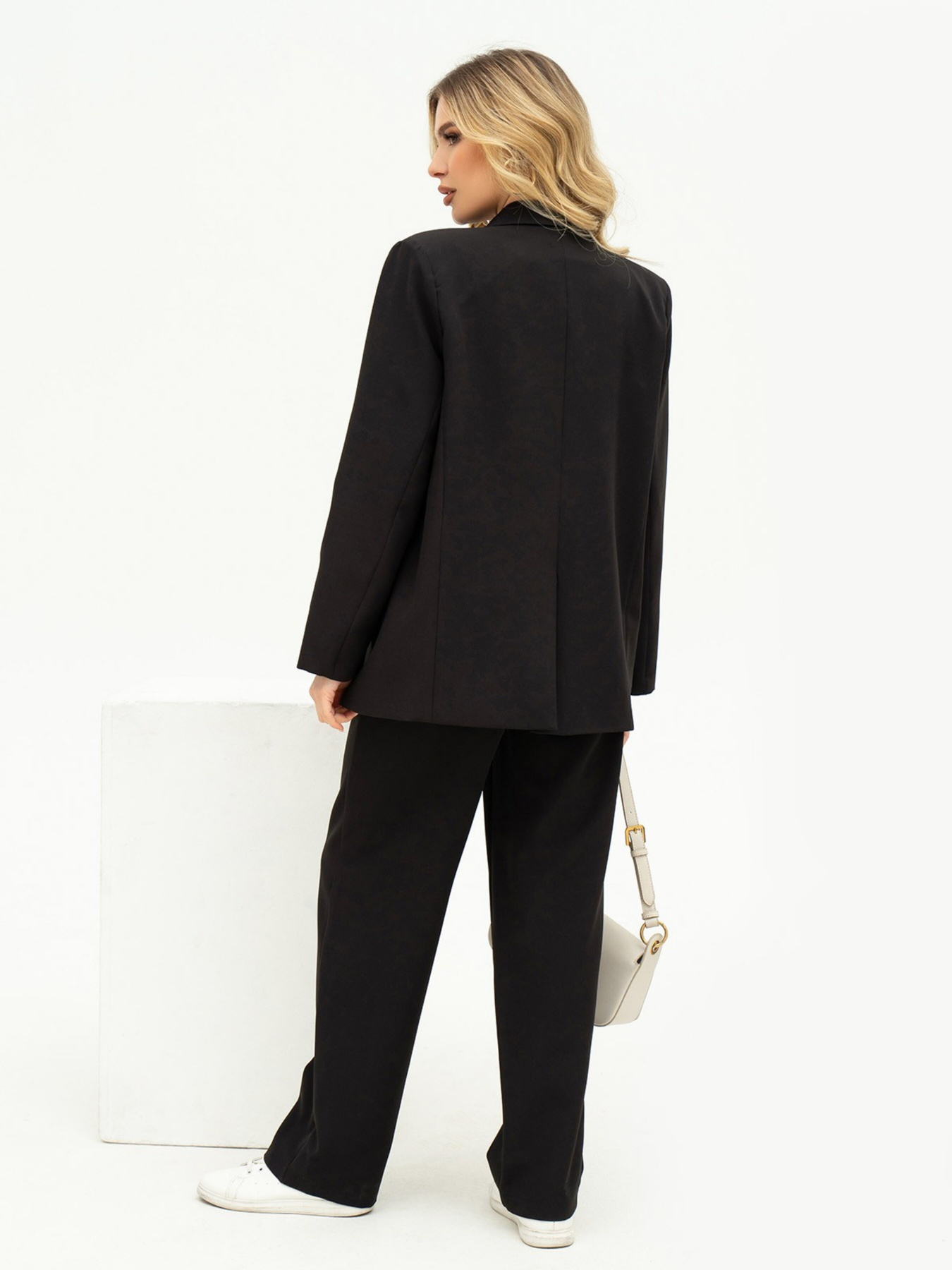 Костюмы ISSA Plus модель 13709_black Фото