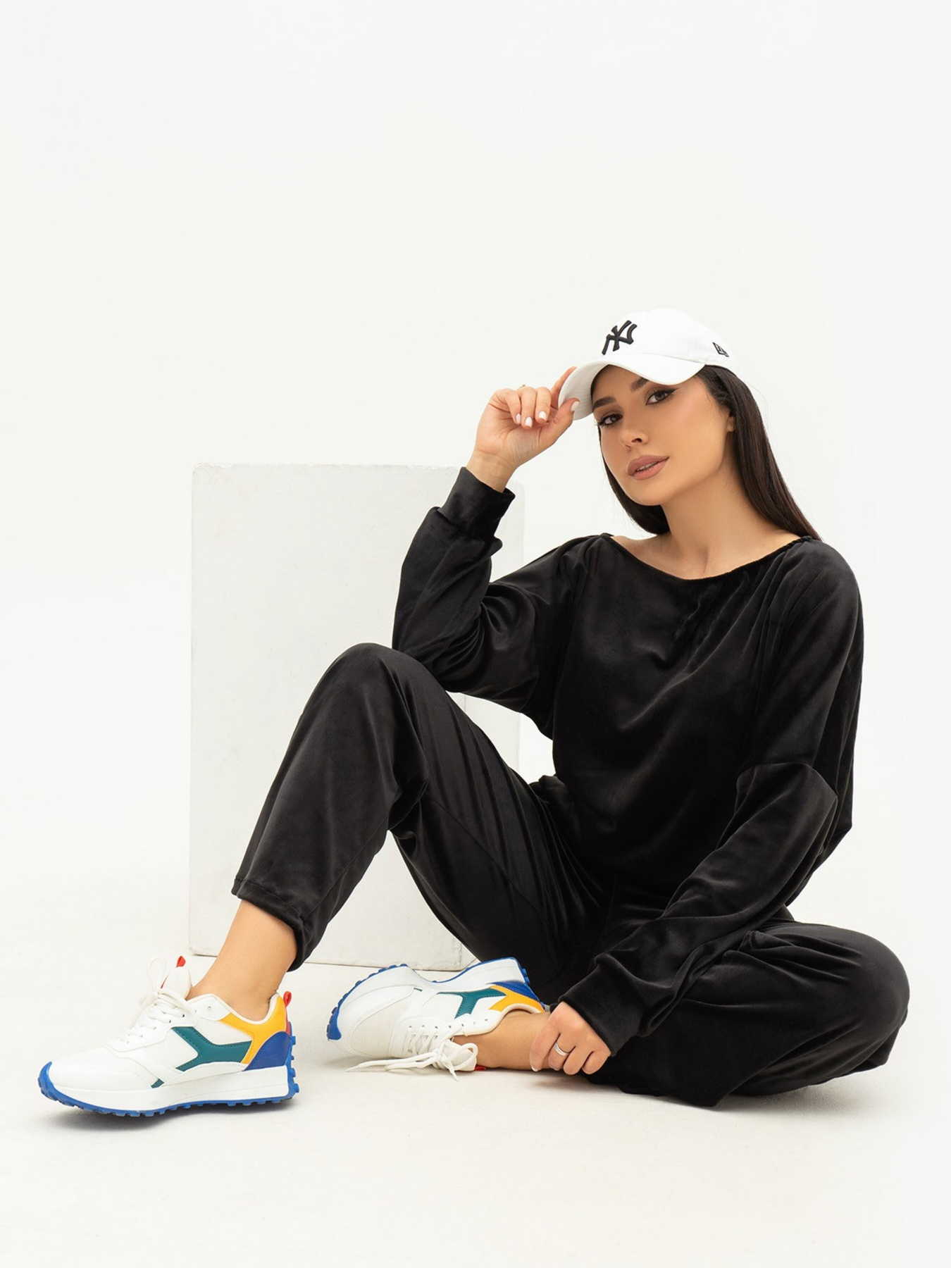 Костюмы ISSA Plus модель SA-448_black Костюмы ISSA Plus модель SA-448_black Фото
