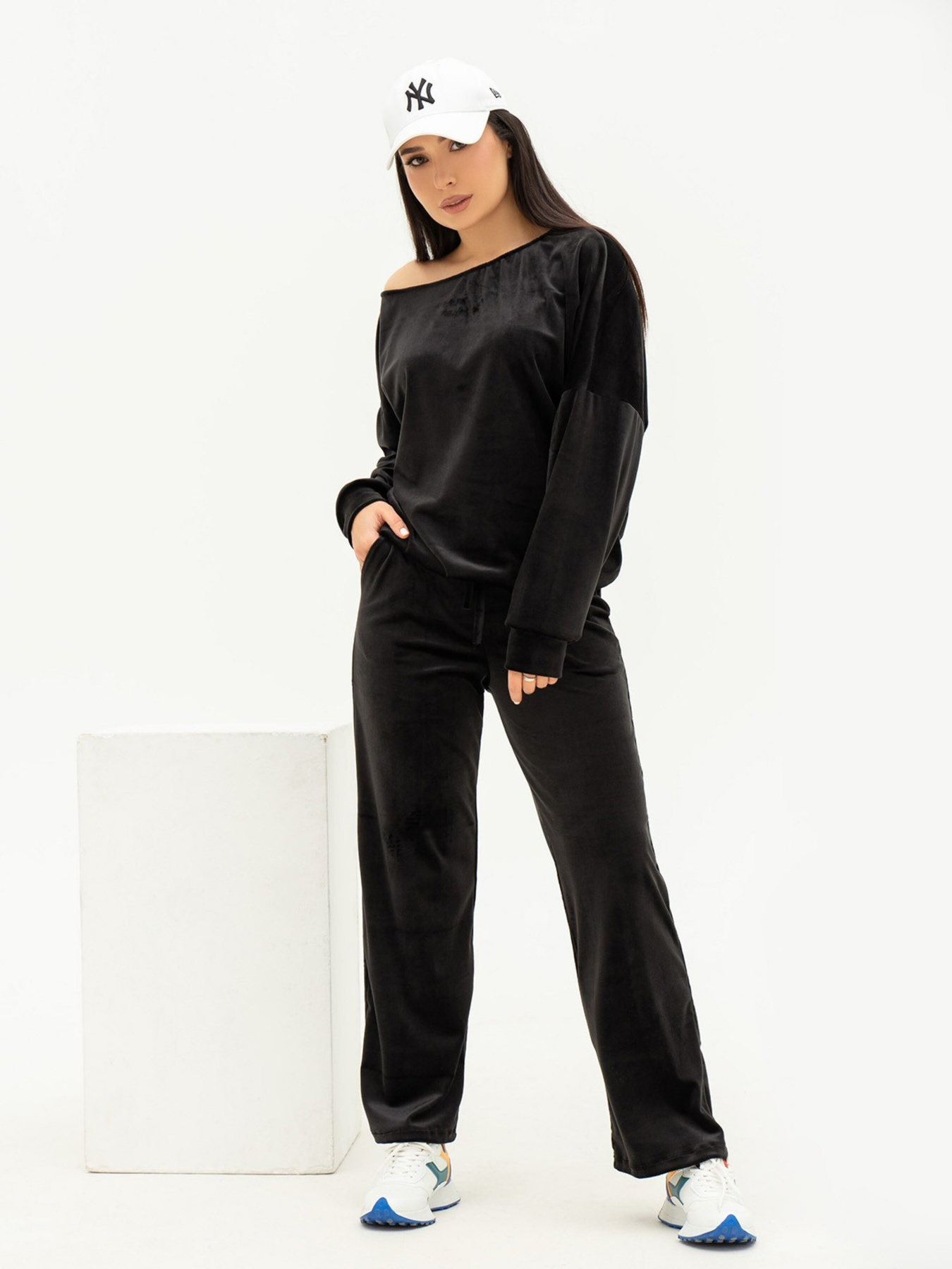 Костюмы ISSA Plus модель SA-448_black Костюмы ISSA Plus модель SA-448_black Фото