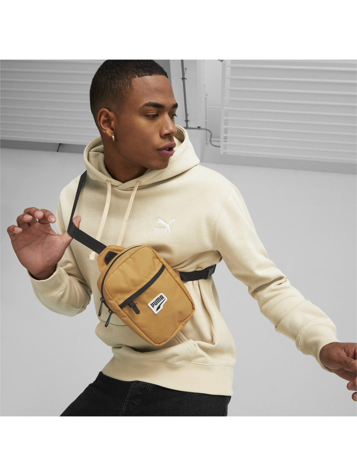 Сумки PUMA Downtown Front Loader модель 079660 Фото