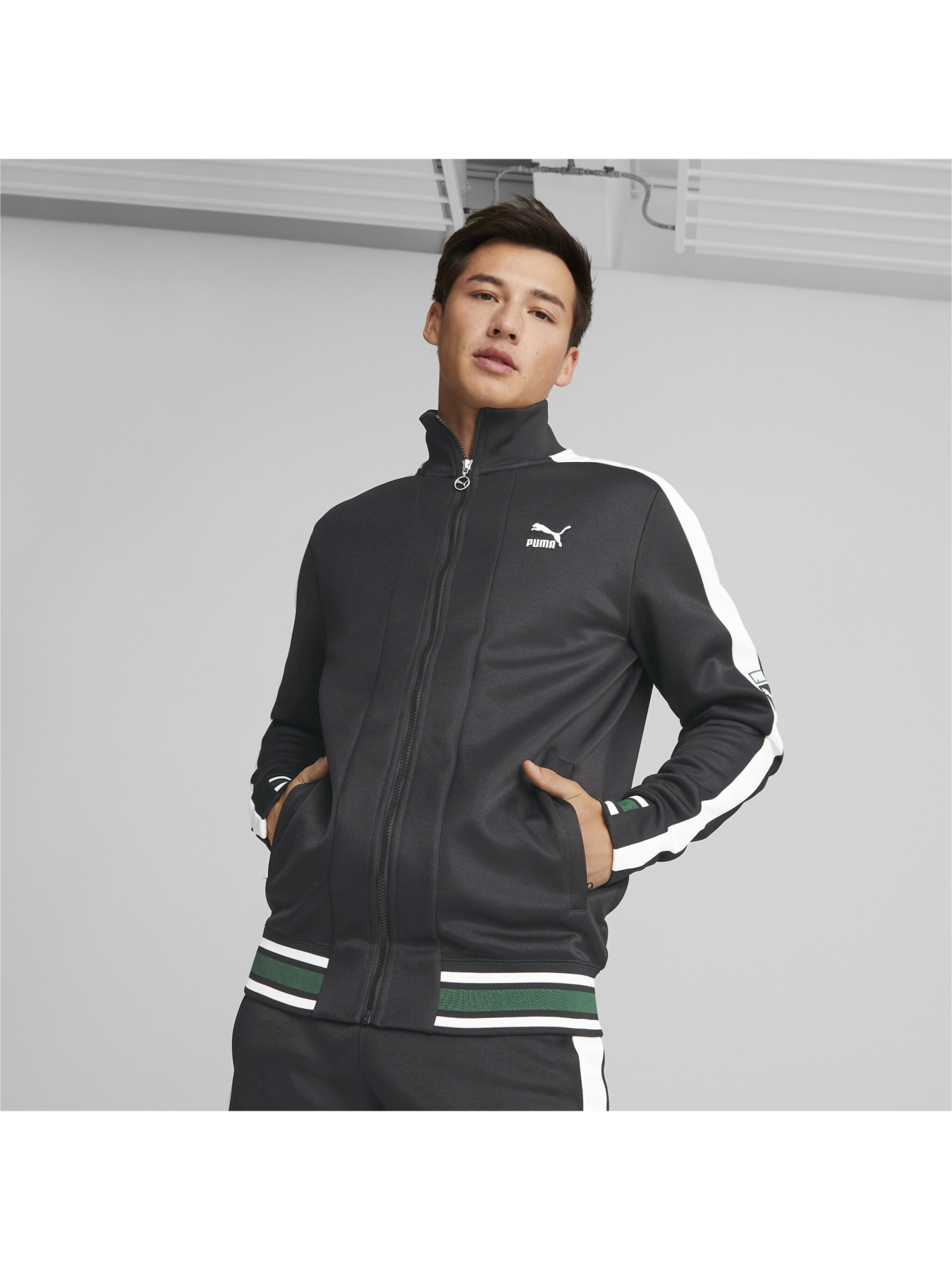 Куртки и дубленки PUMA модель 538298 Фото