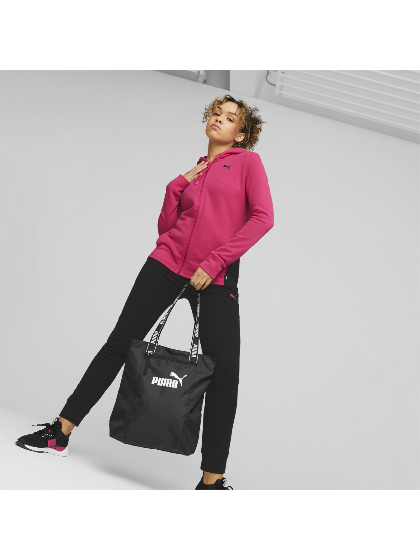 Сумки PUMA Core Base Shopper модель 079465 Фото