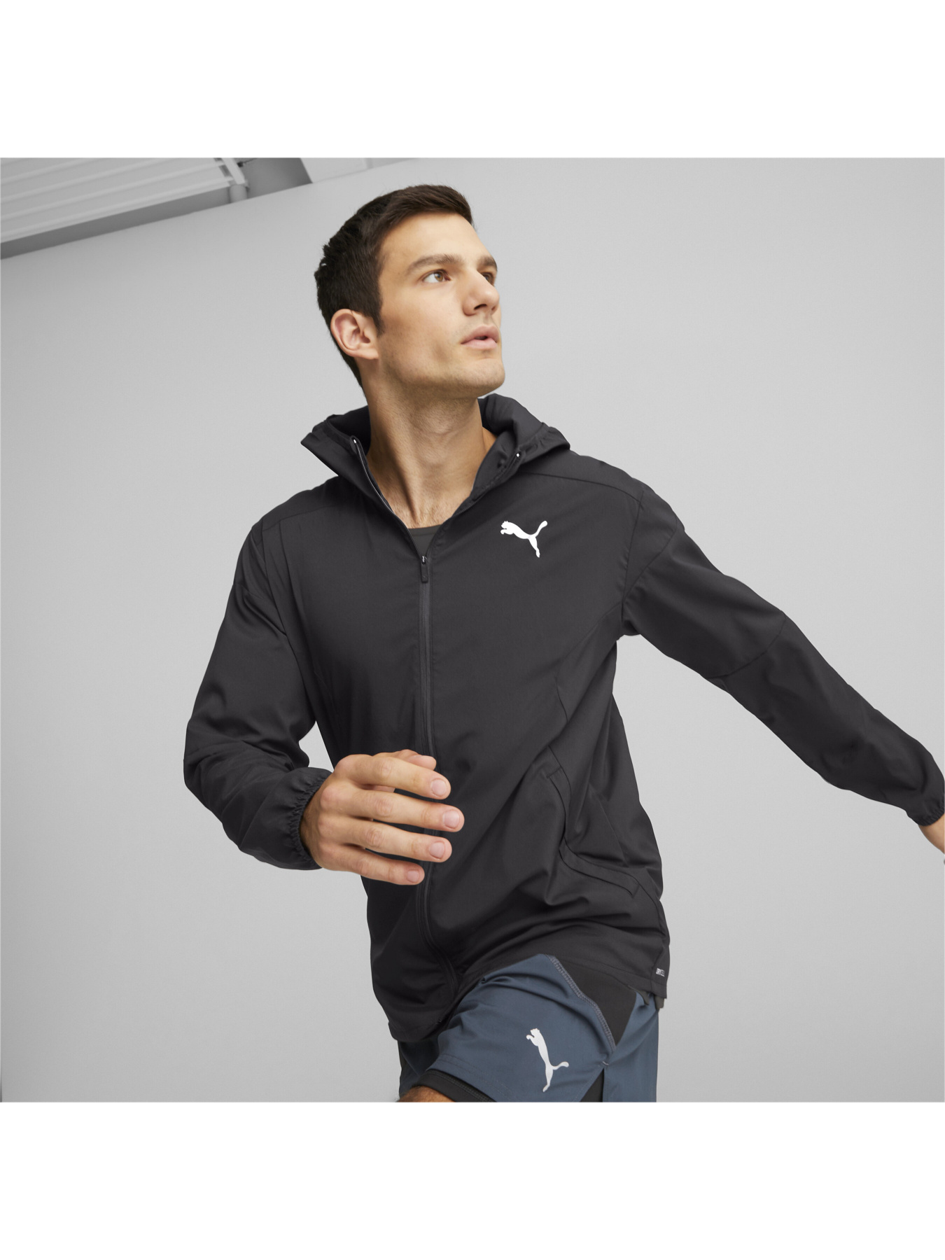 Куртки та дублянки PUMA RUN LIGHTWEIGHT JACKET модель 523274 Фото