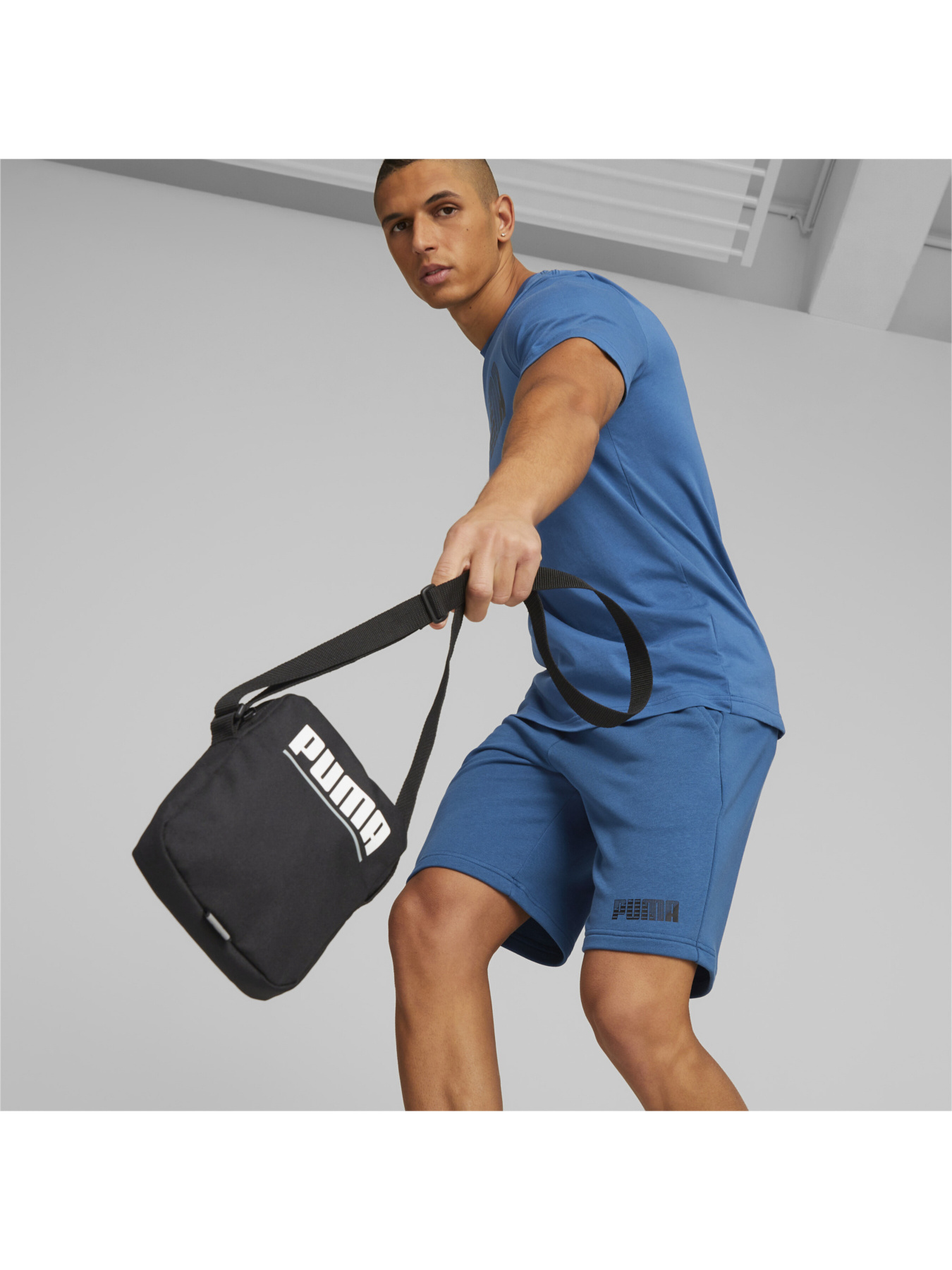 Сумки PUMA Plus Portable модель 079613 Сумки PUMA Plus Portable модель 079613 Фото