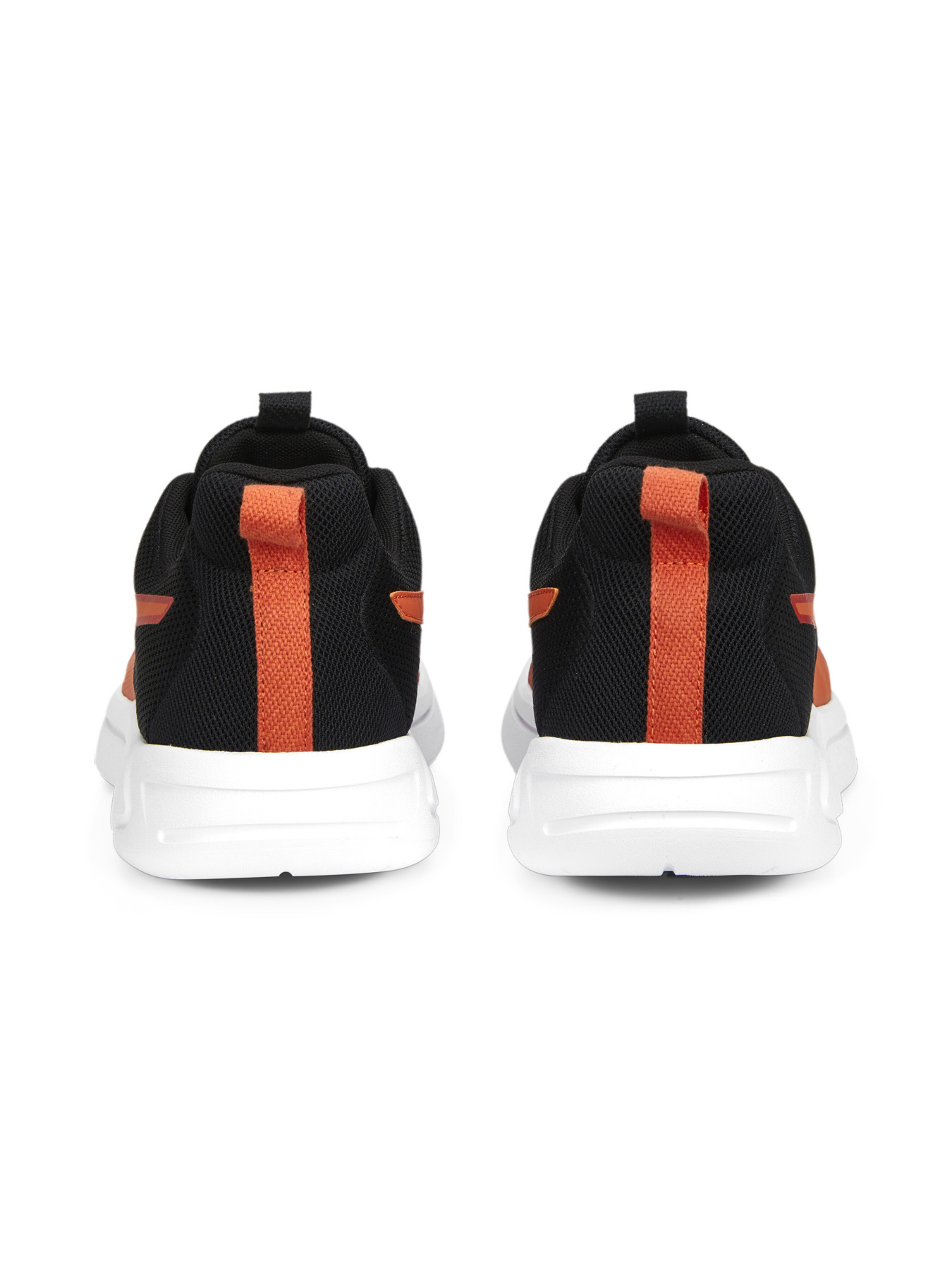 Кросівки PUMA Resolve Modern Weave модель 377994 Фото