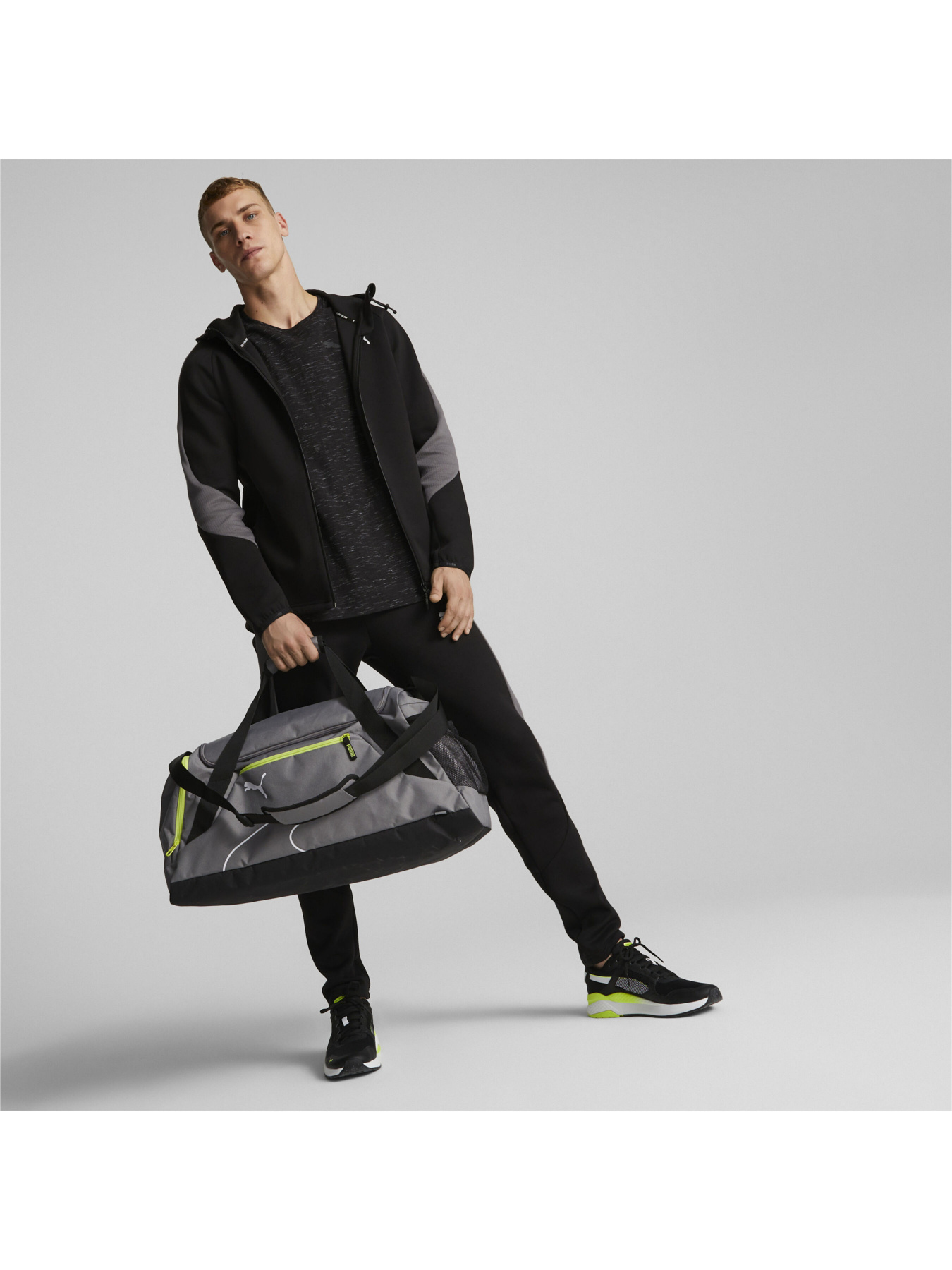 Сумки PUMA Fundamentals Sports Bag M модель 079237 Фото