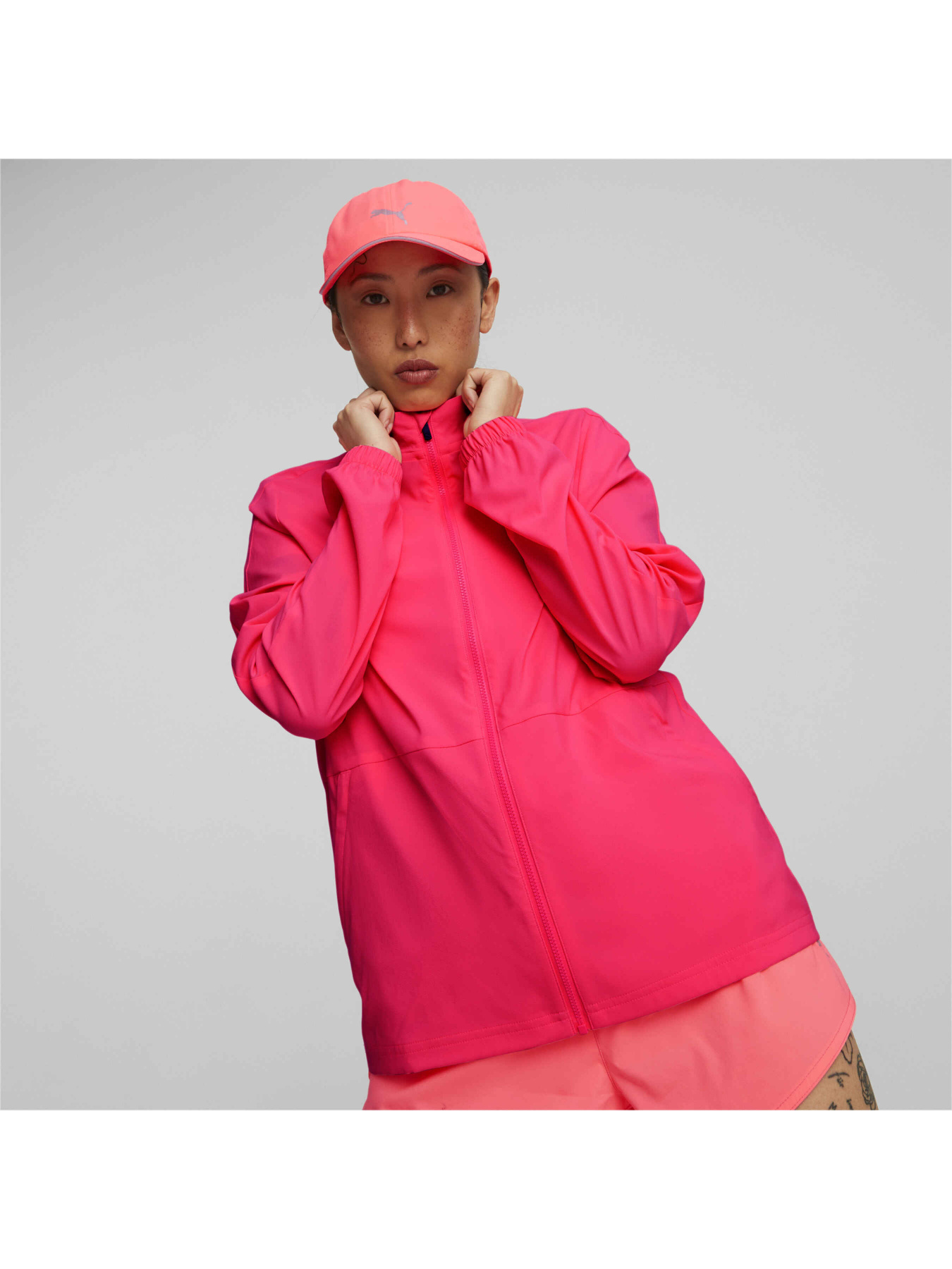 Куртки и дубленки PUMA Run Fav Woven Jacket модель 520185 Куртки и дубленки PUMA Run Fav Woven Jacket модель 520185 Фото