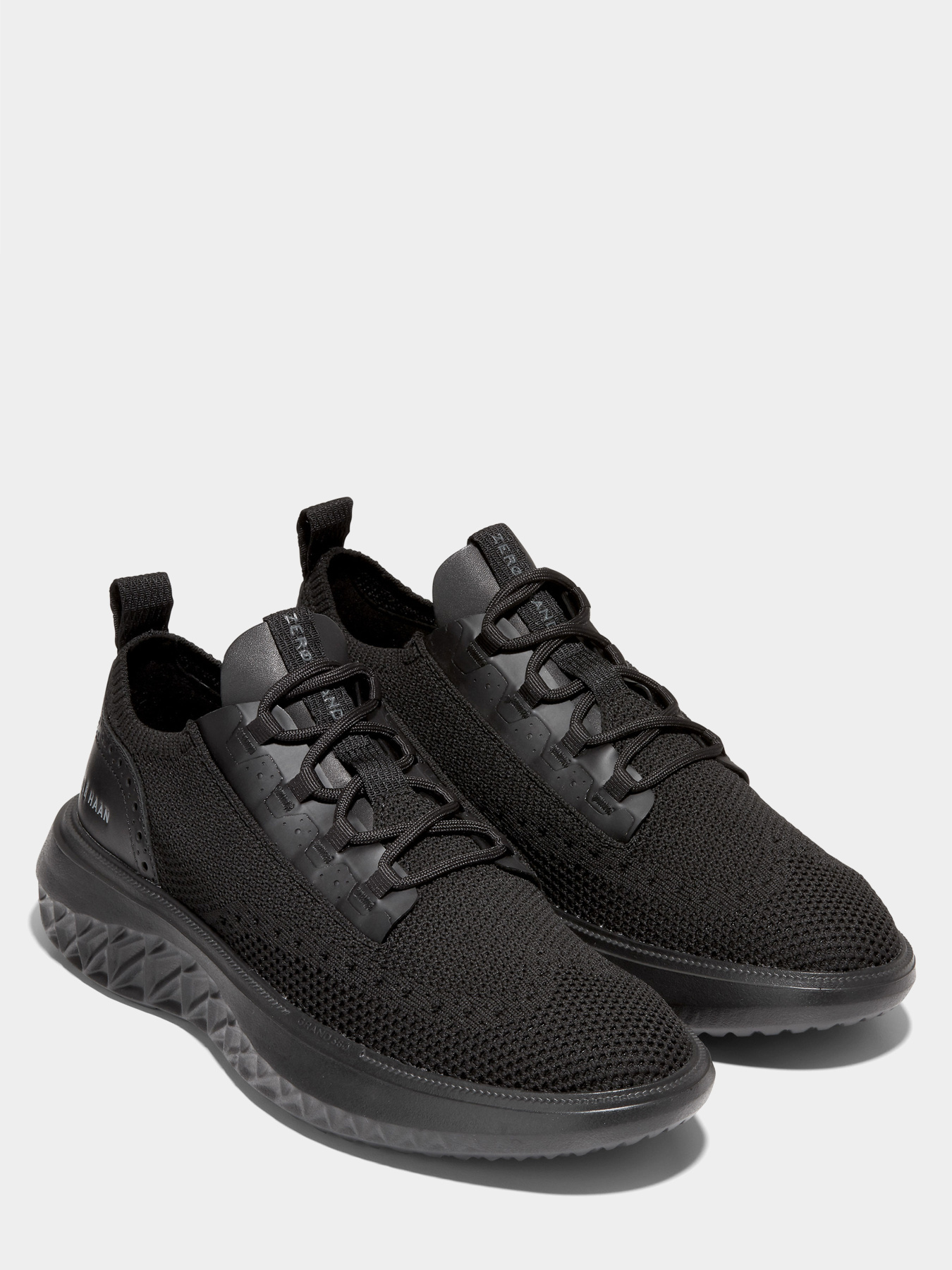 Кроссовки Cole Haan модель C36617 Фото