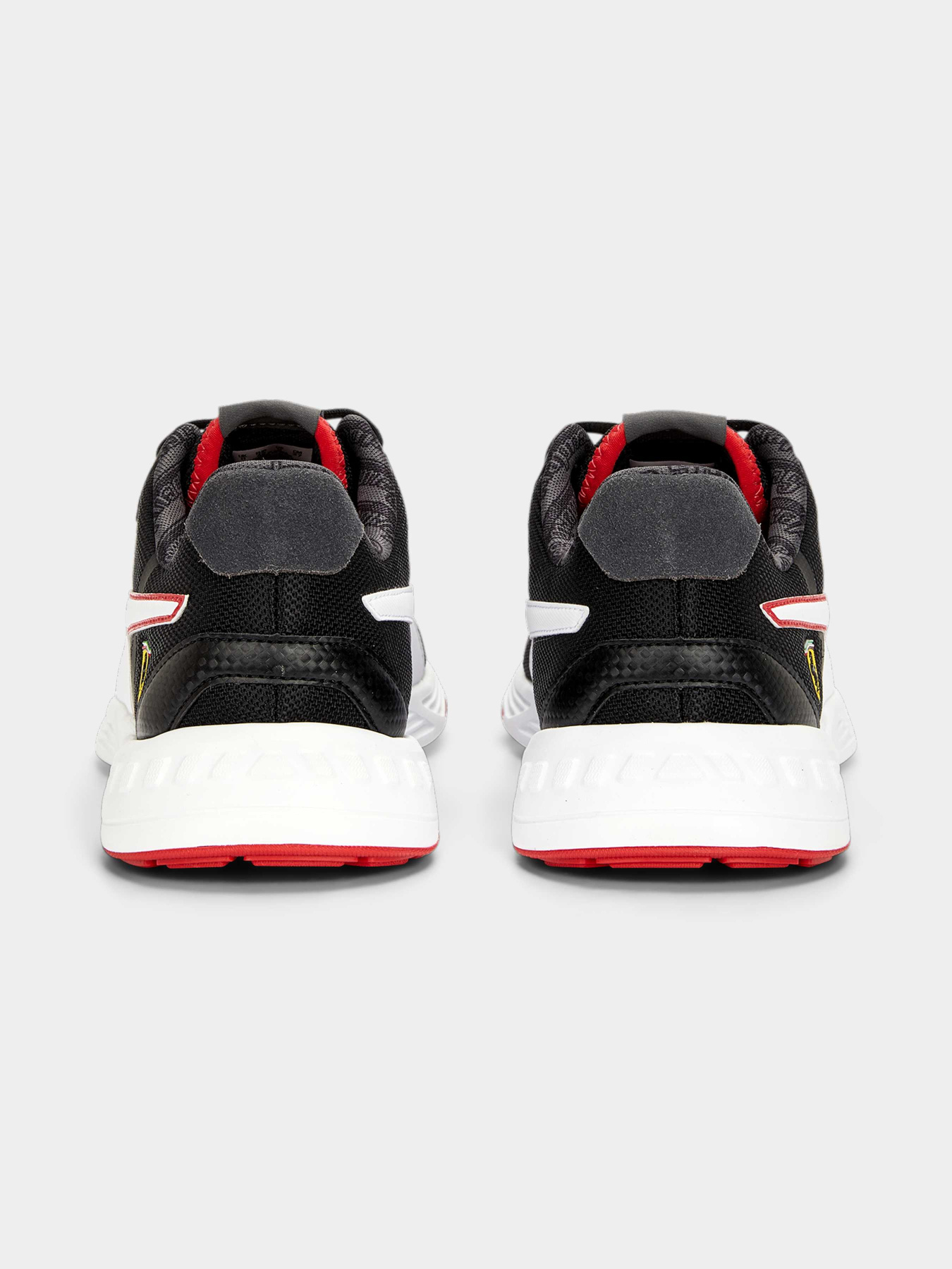 Кросівки PUMA Ferrari Tiburion модель 307515 Кросівки PUMA Ferrari Tiburion модель 307515 Фото