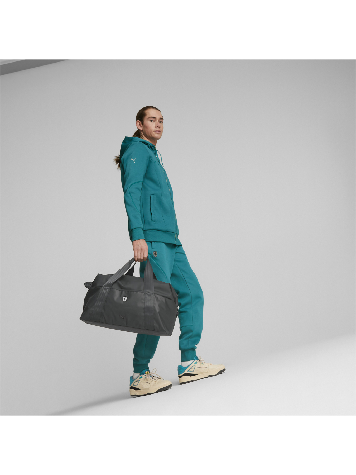 Сумки PUMA Ferrari SPTWR Weekender модель 079571 Фото