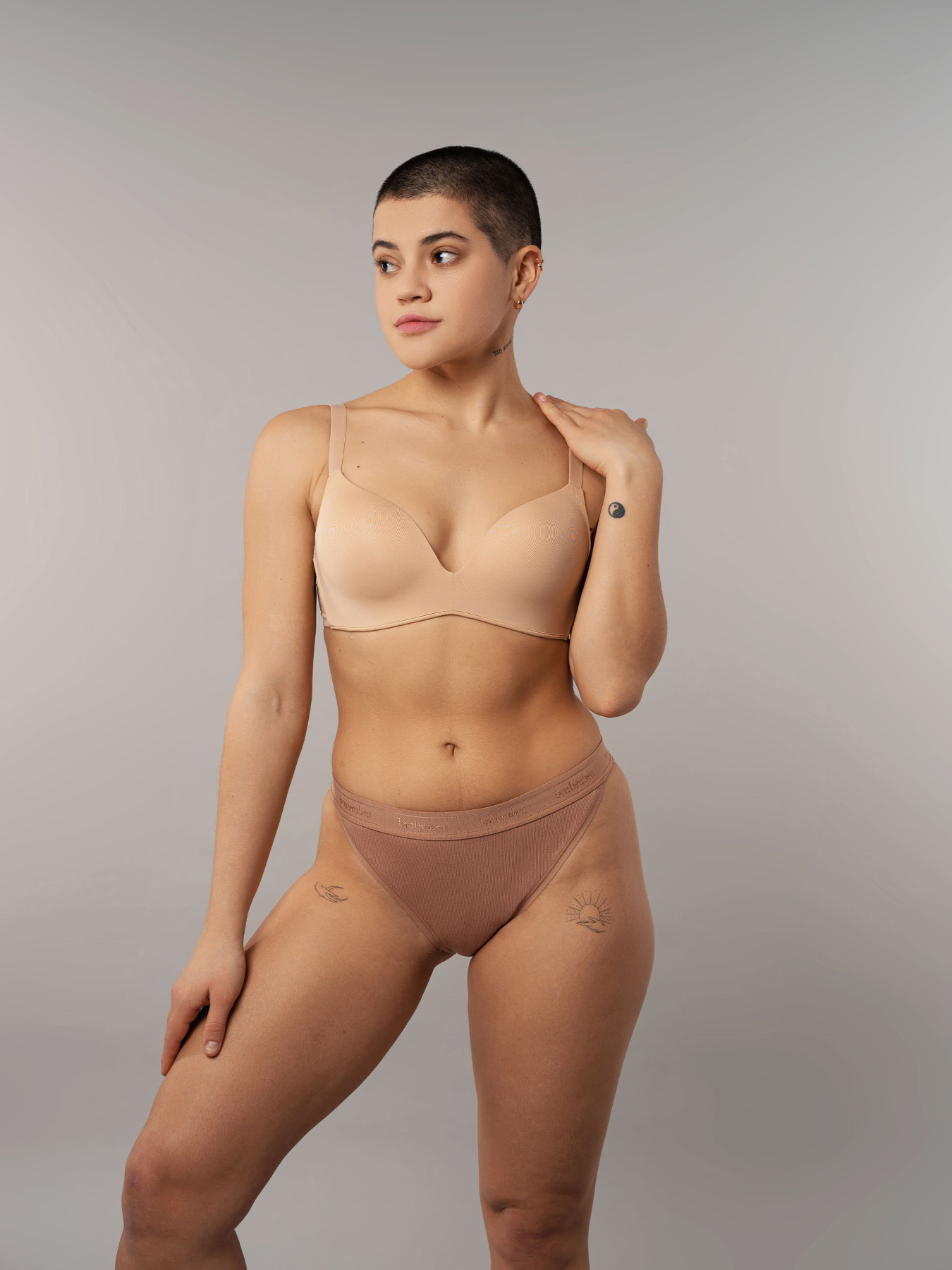 Нижнее белье Brabrabra модель SLZ24402005_3_nude_smoky-gray_mango Фото