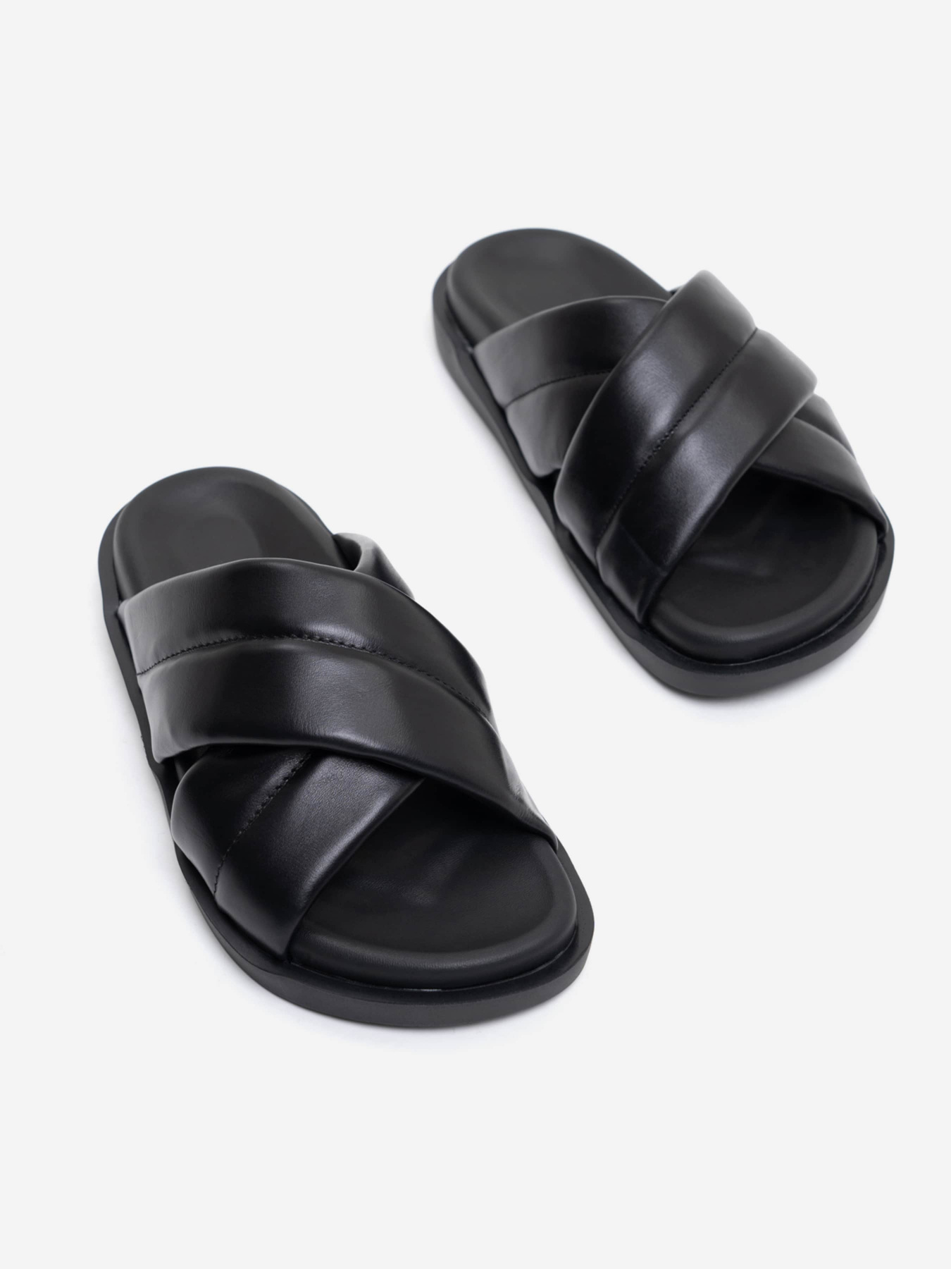 Шлёпанцы ISSA Plus модель OB2-250_black Фото