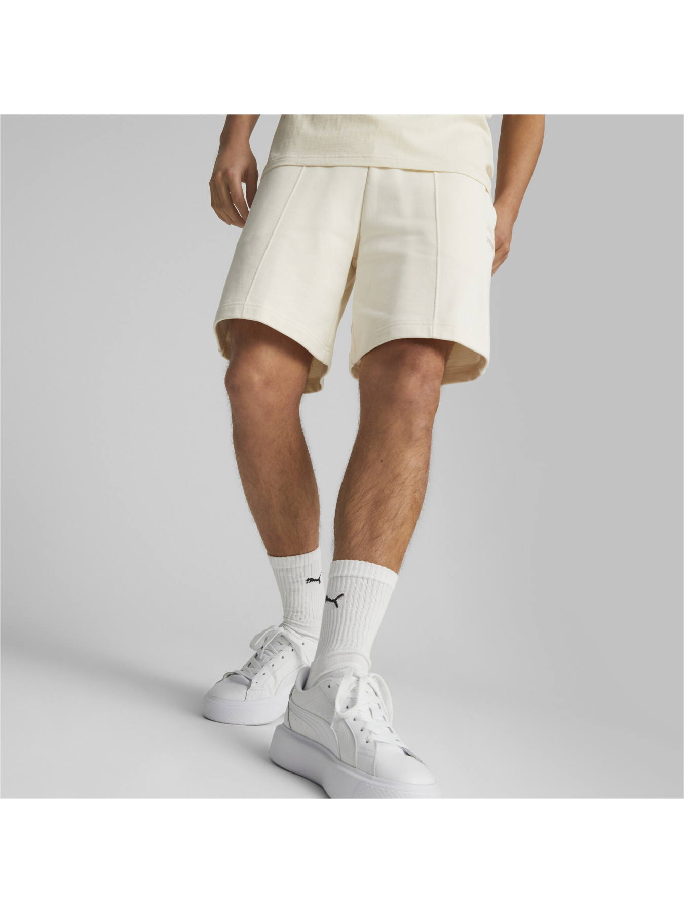 Шорты PUMA CLASSICS Pintuck Shorts 8" модель 538126 Шорты PUMA CLASSICS Pintuck Shorts 8" модель 538126 Фото