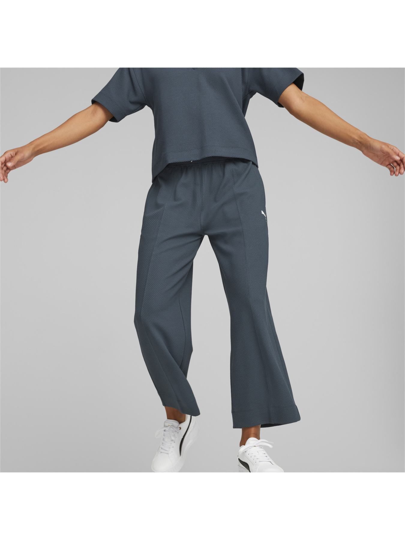 Брюки PUMA HER Straight Pants модель 673113 Фото