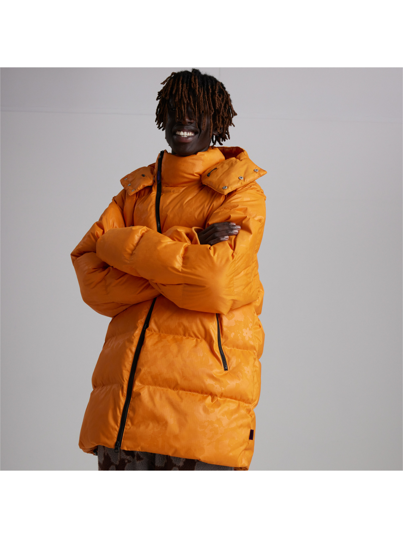 Куртки и дубленки PUMA x P.a.m. Puffer Jacket модель 536000 Куртки и дубленки PUMA x P.a.m. Puffer Jacket модель 536000 Фото