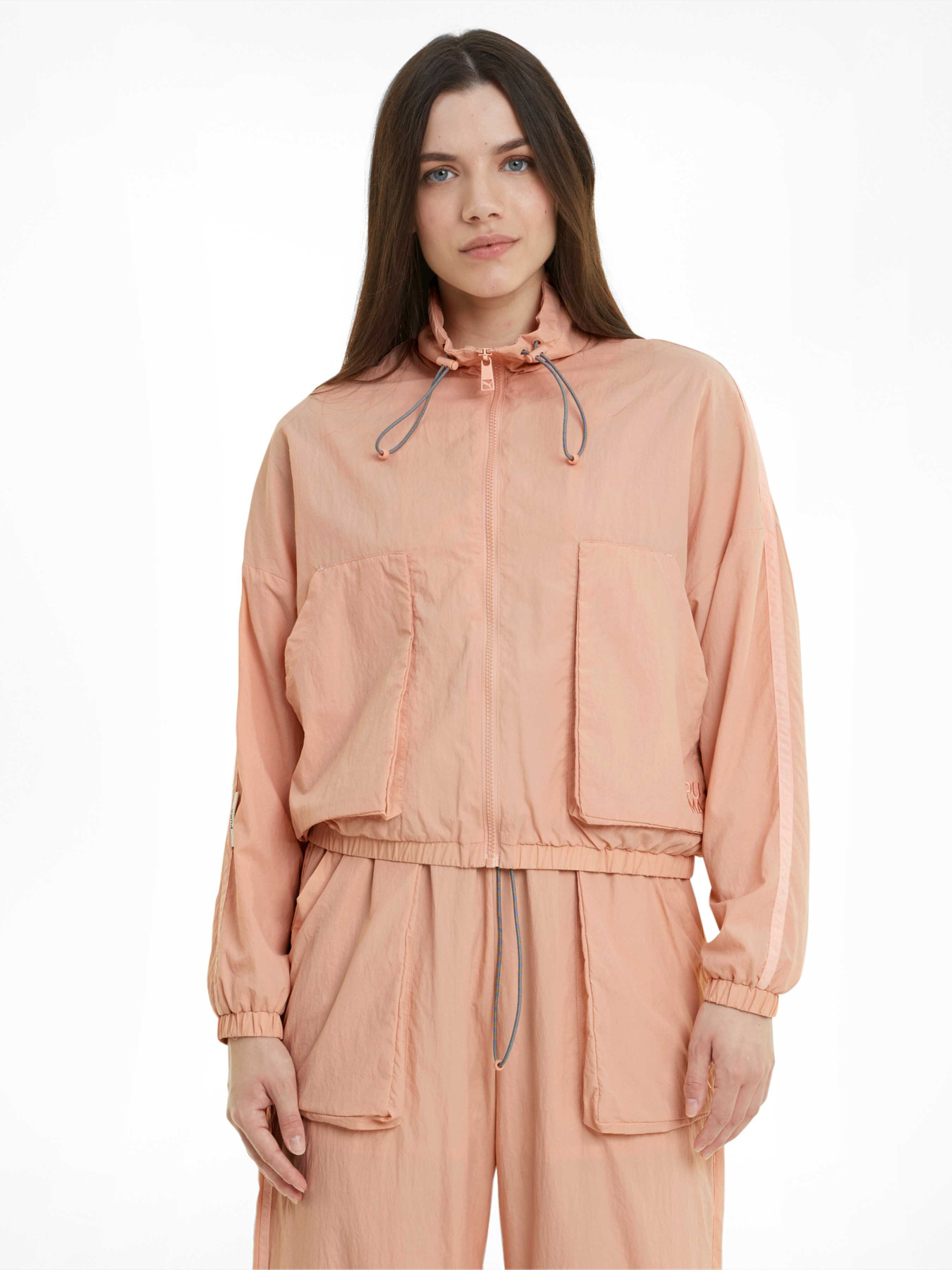 Куртки и дубленки PUMA Infuse Woven Jacket модель 530248 Куртки и дубленки PUMA Infuse Woven Jacket модель 530248 Фото