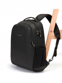 Рюкзаки Pacsafe Metrosafe LS350 модель 40120138 Фото