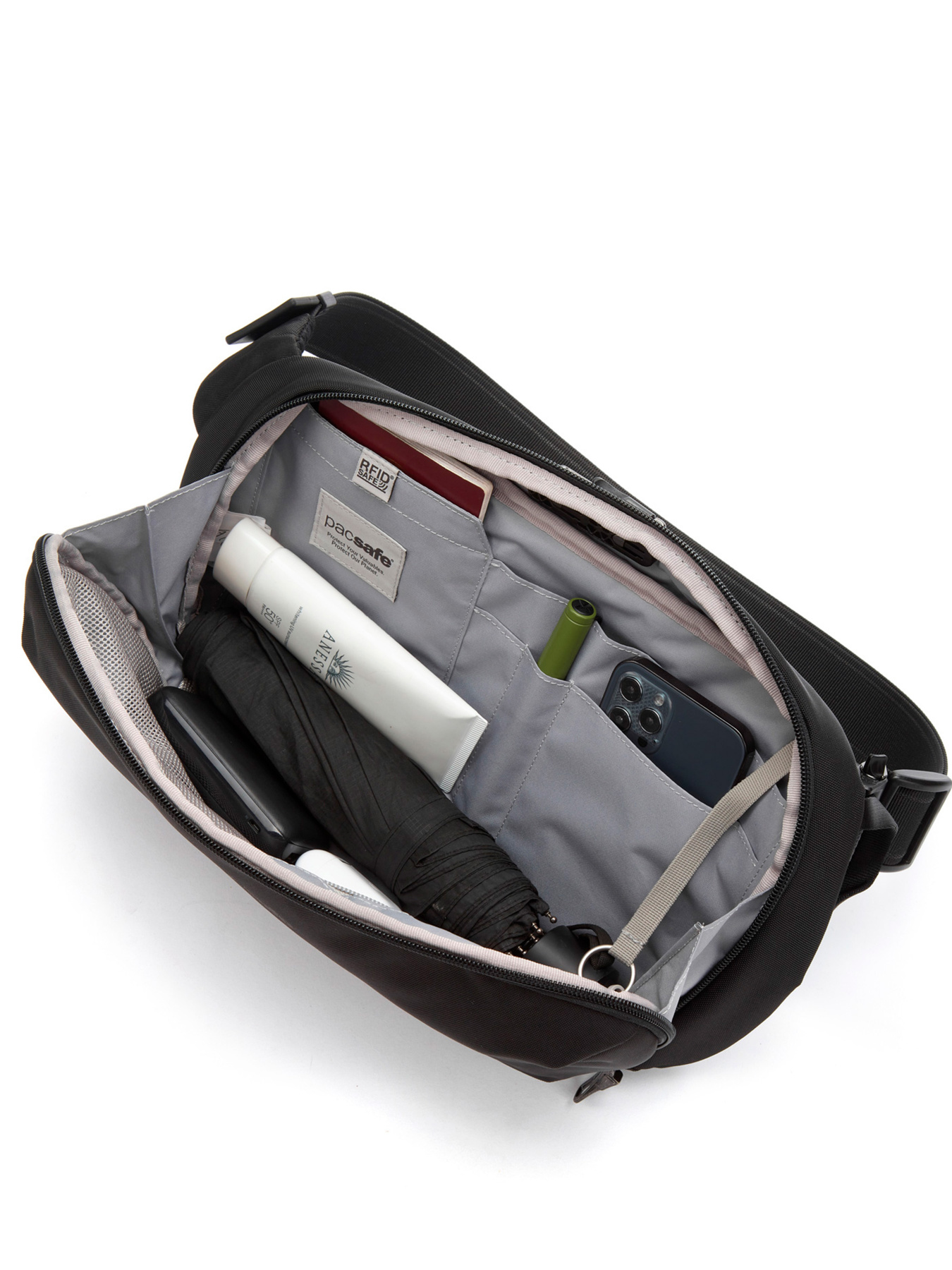 Сумки Pacsafe Metrosafe X Urban Sling модель 30615100 Сумки Pacsafe Metrosafe X Urban Sling модель 30615100 Фото