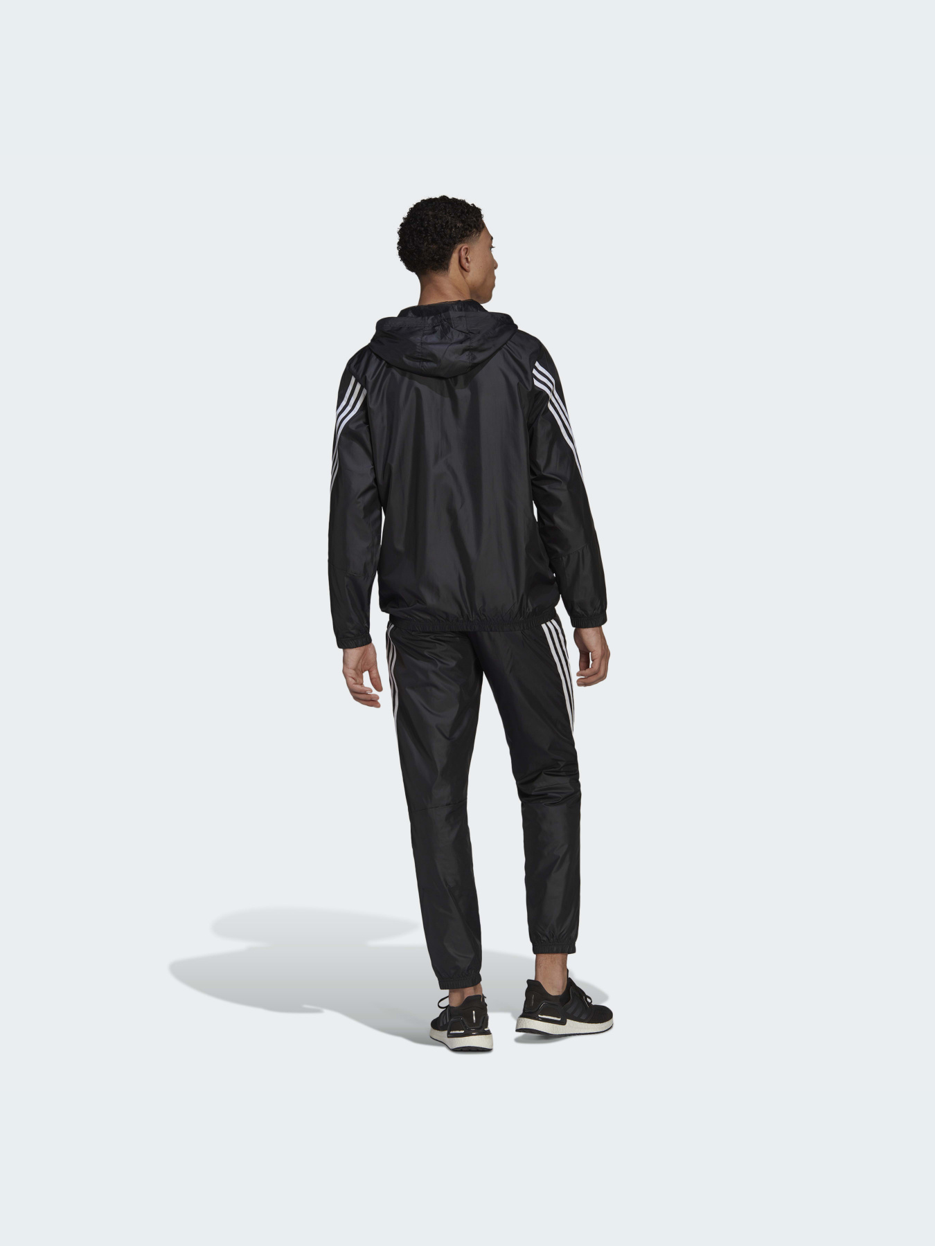Костюмы Adidas модель H15580 Фото