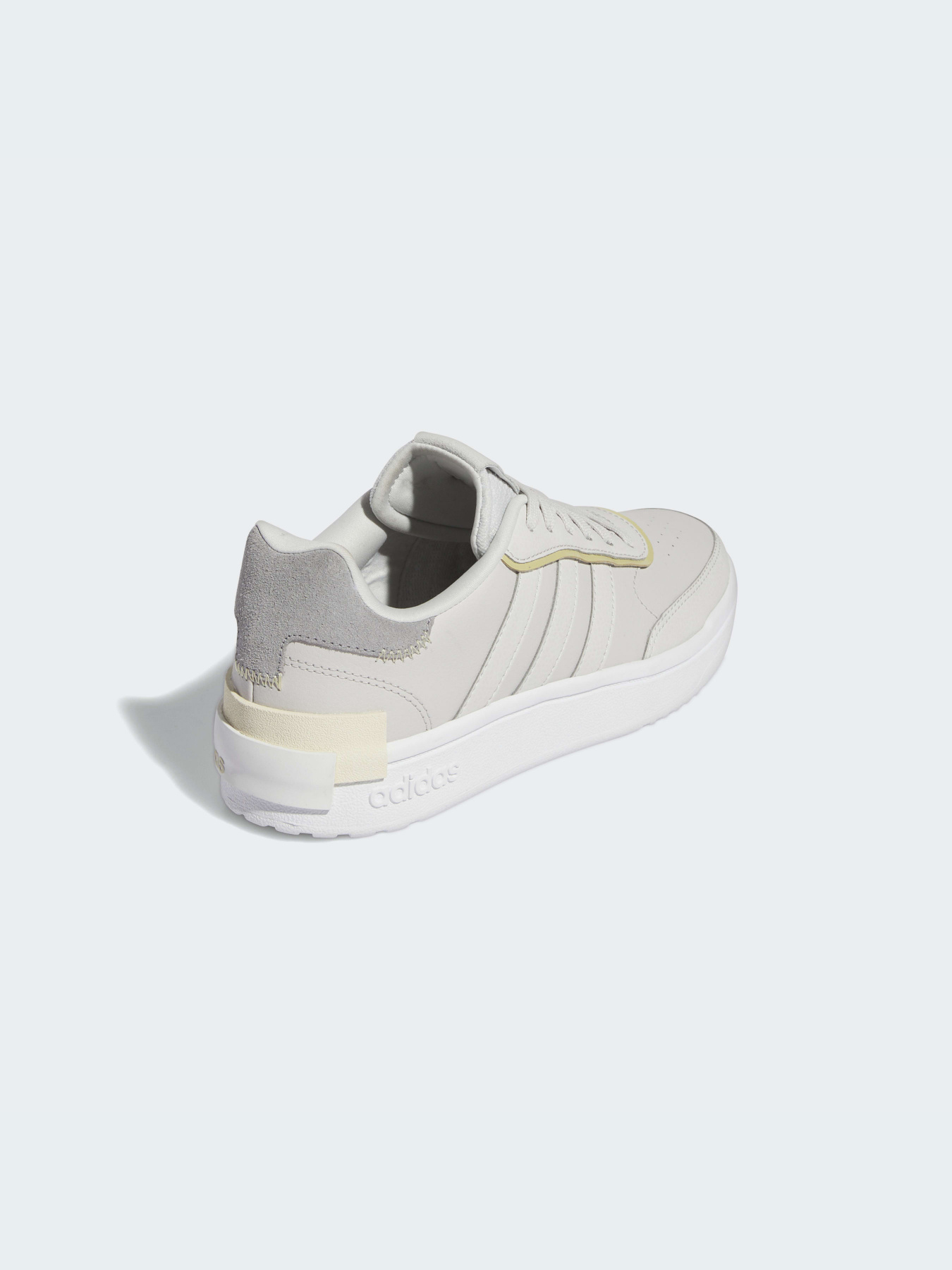 Кроссовки Adidas модель GX5777 Кроссовки Adidas модель GX5777 Фото
