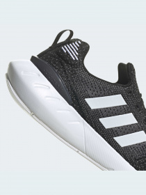 Кросівки Adidas Swift модель GV7971 Фото