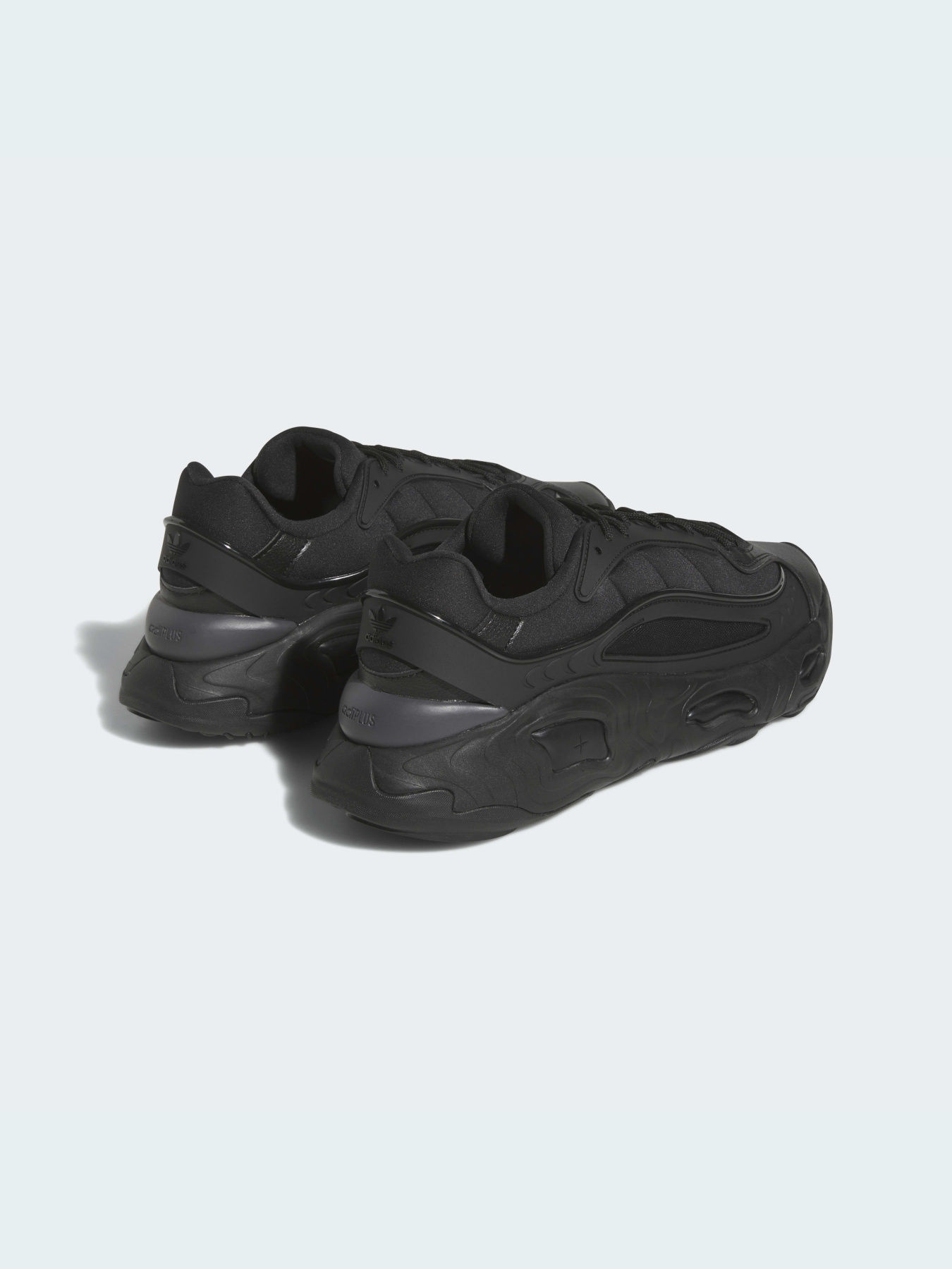 Кросівки Adidas Ozweego модель GX4506 Фото