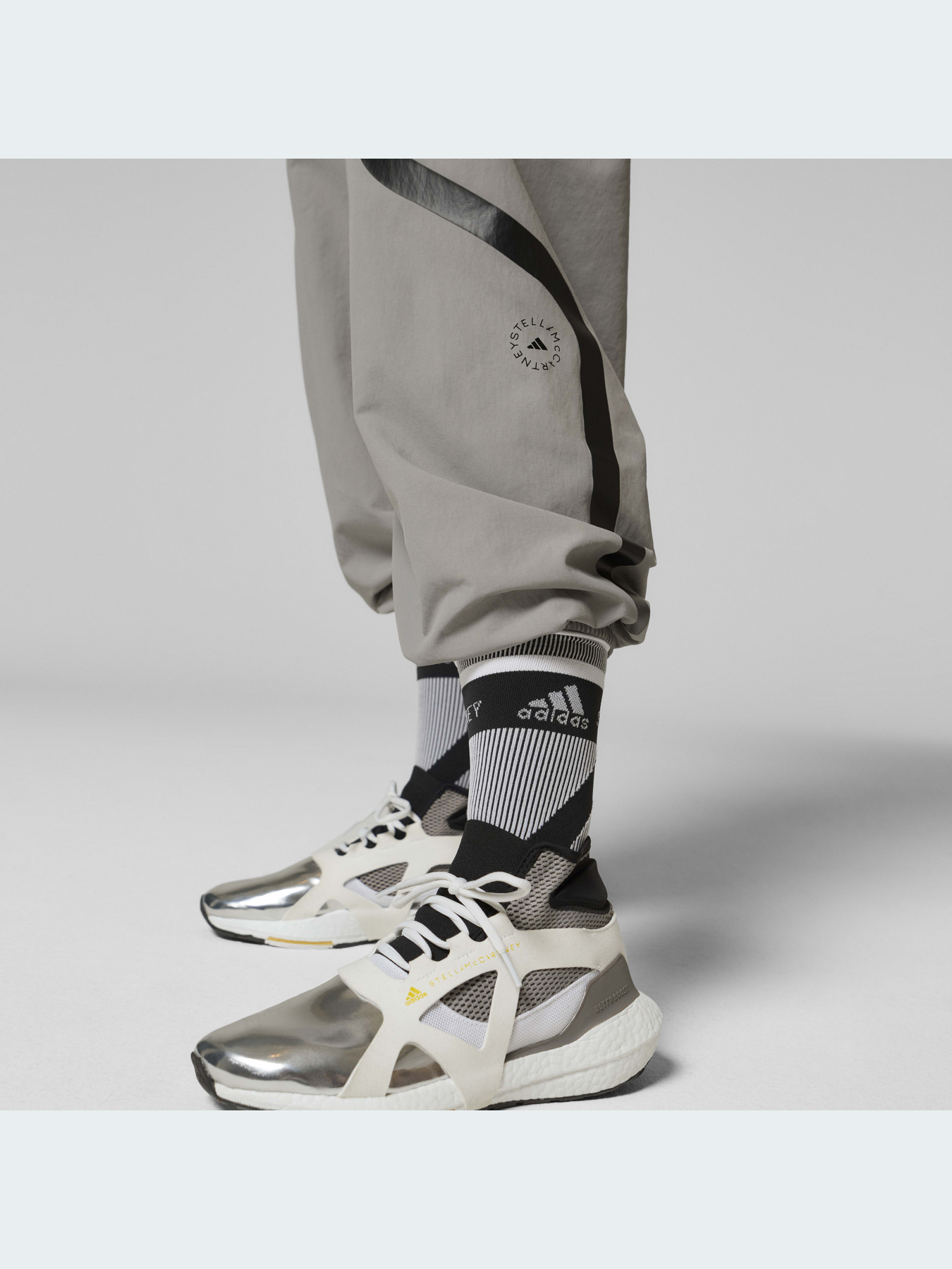 Штани Adidas модель GU3811 Фото