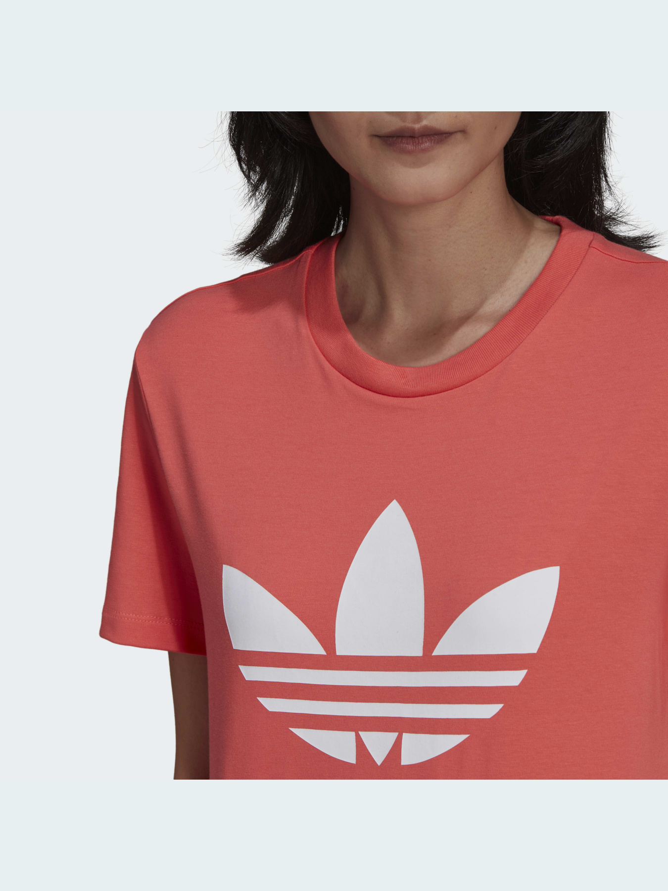 Футболки и поло Adidas Adicolor модель HE6871 Футболки и поло Adidas Adicolor модель HE6871 Фото