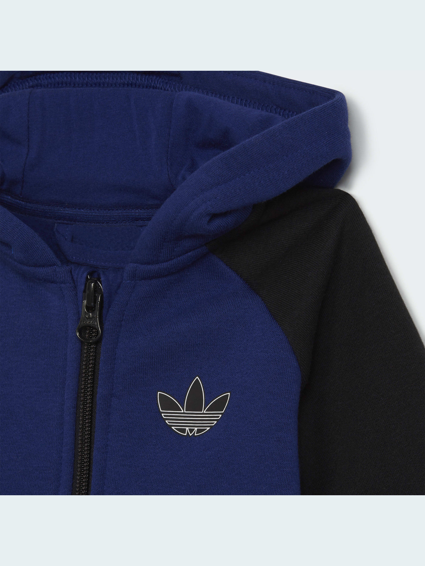 Костюми Adidas модель H25239 Костюми Adidas модель H25239 Фото