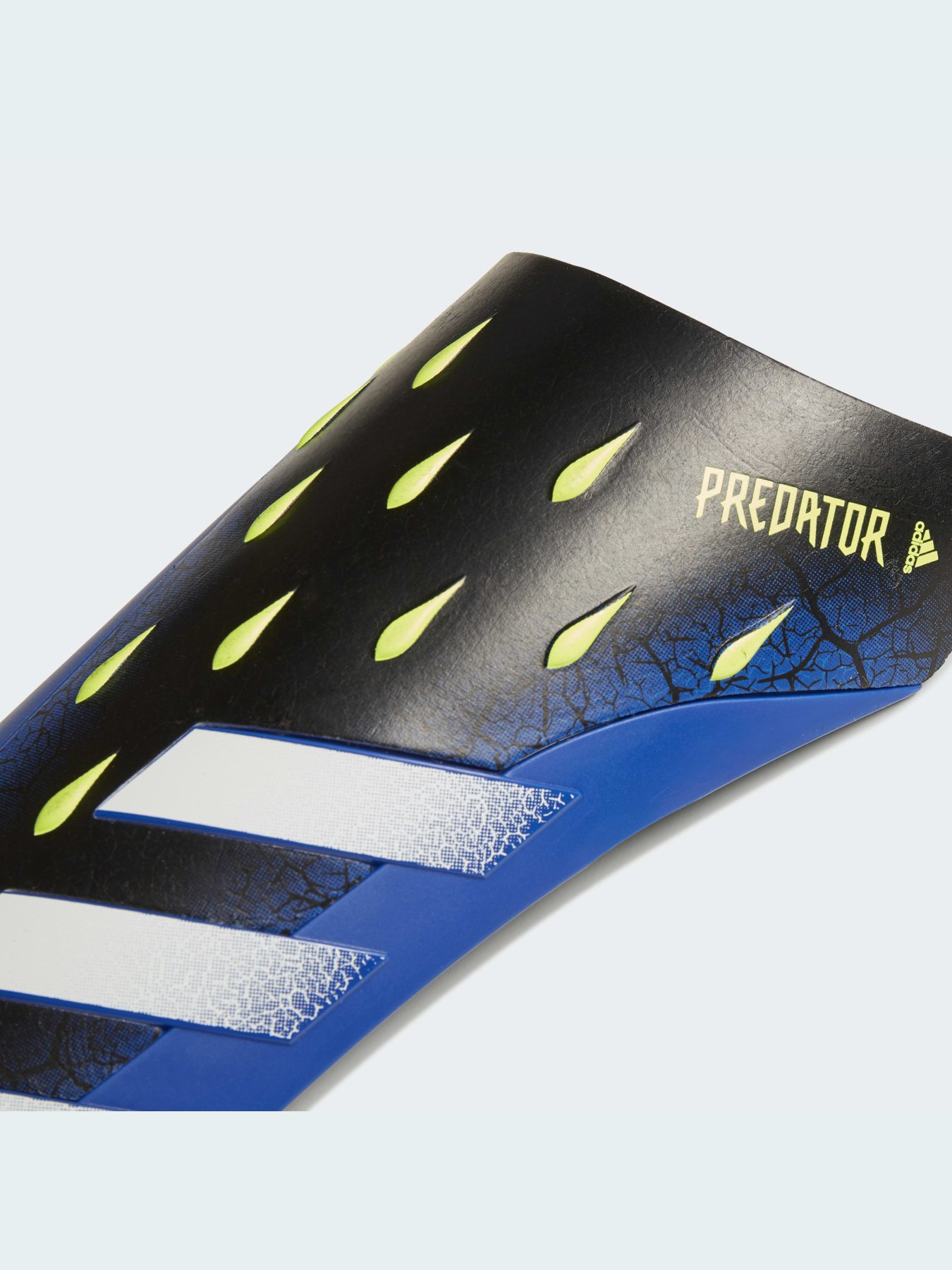 Щитки Adidas Predator модель GK3540 Щитки Adidas Predator модель GK3540 Фото