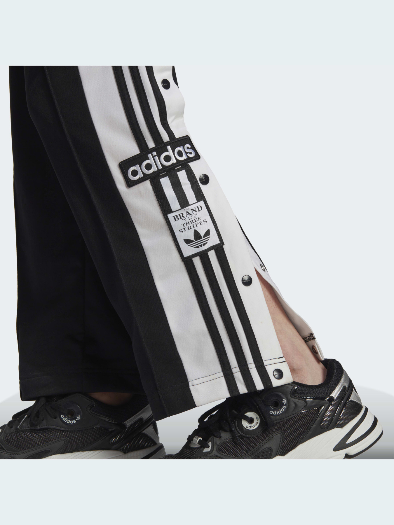 Брюки Adidas Adicolor модель GN2807 Фото