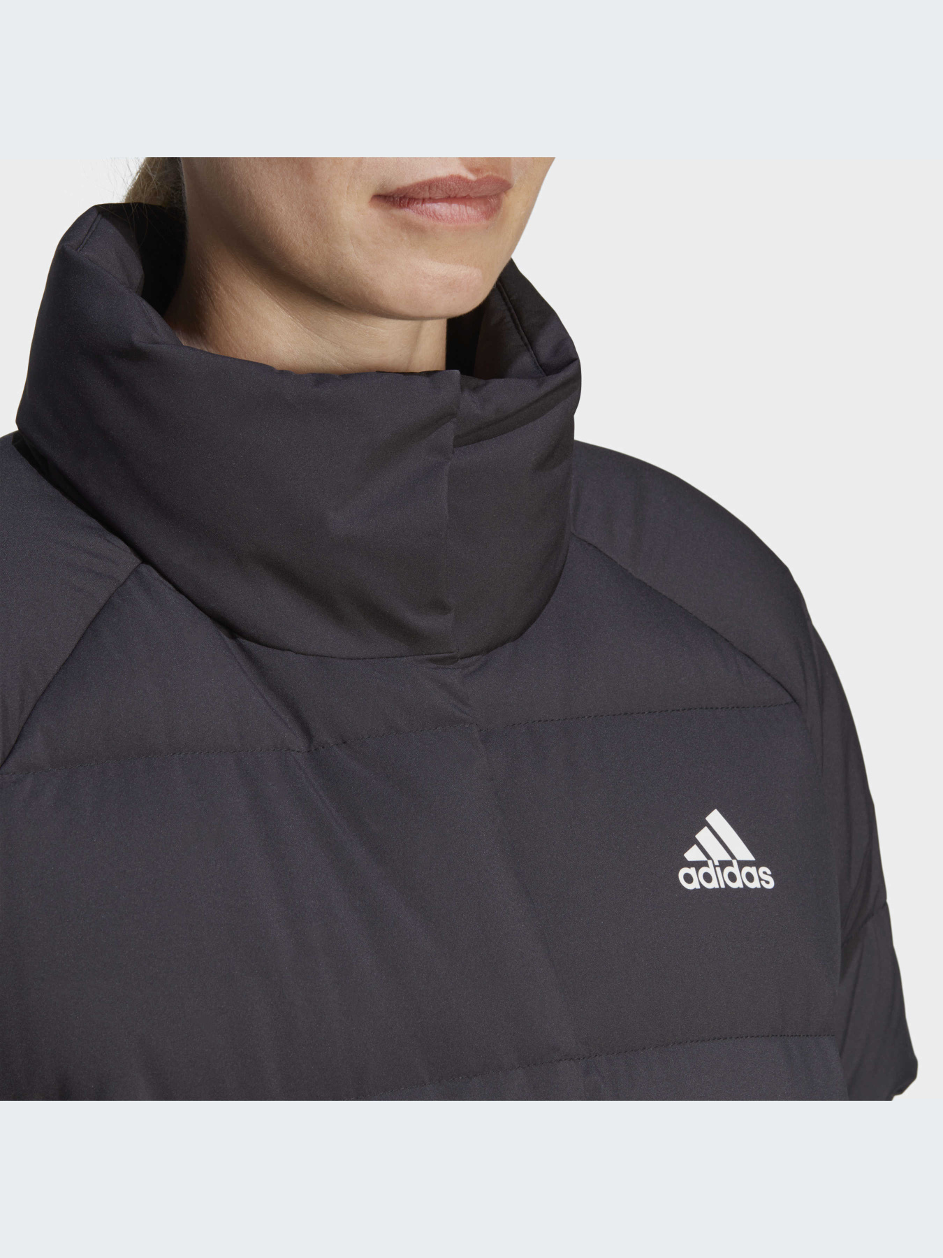 Куртки и дубленки Adidas модель HG8696 Фото