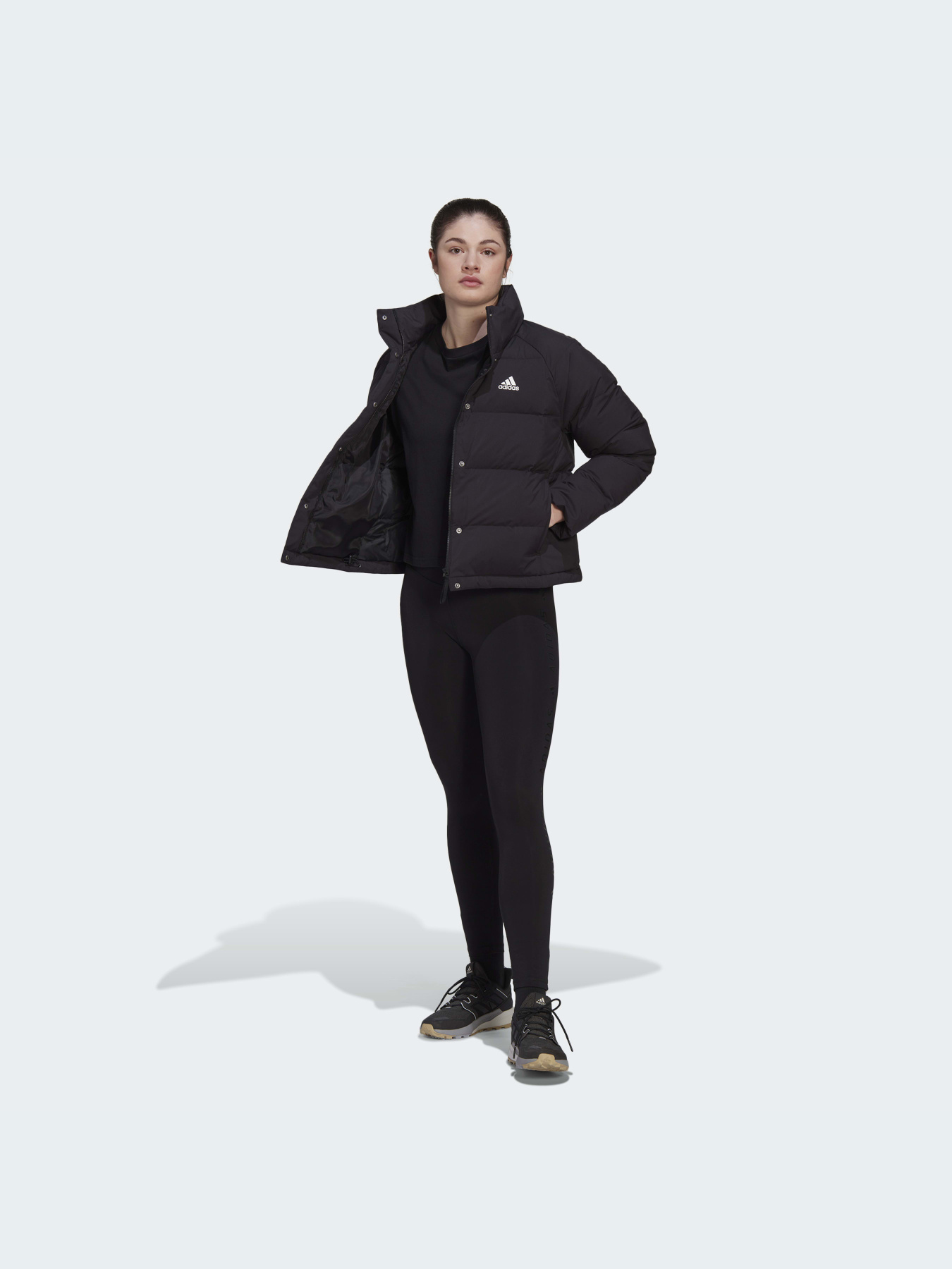 Куртки и дубленки Adidas модель HG8696 Фото